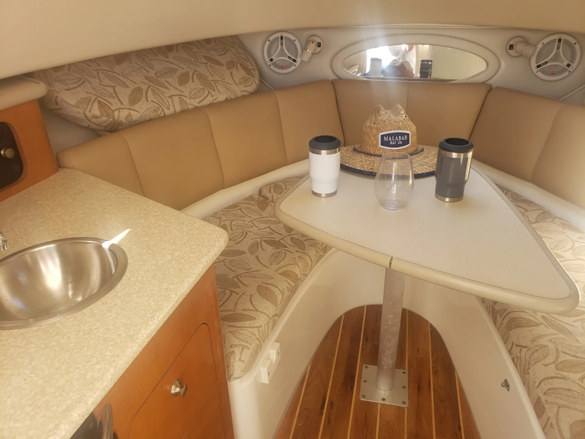 Twin Engine Powerboat Fun & Adventure in Comfort & Style !!!