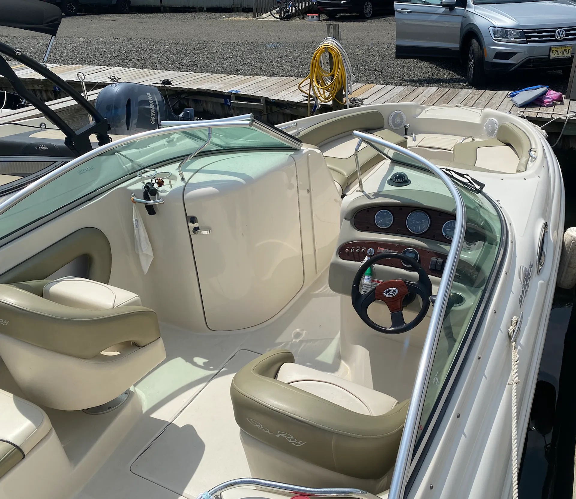 Sea Ray Boats 240 Sundeck in Point Pleasant, NJ — photo 9