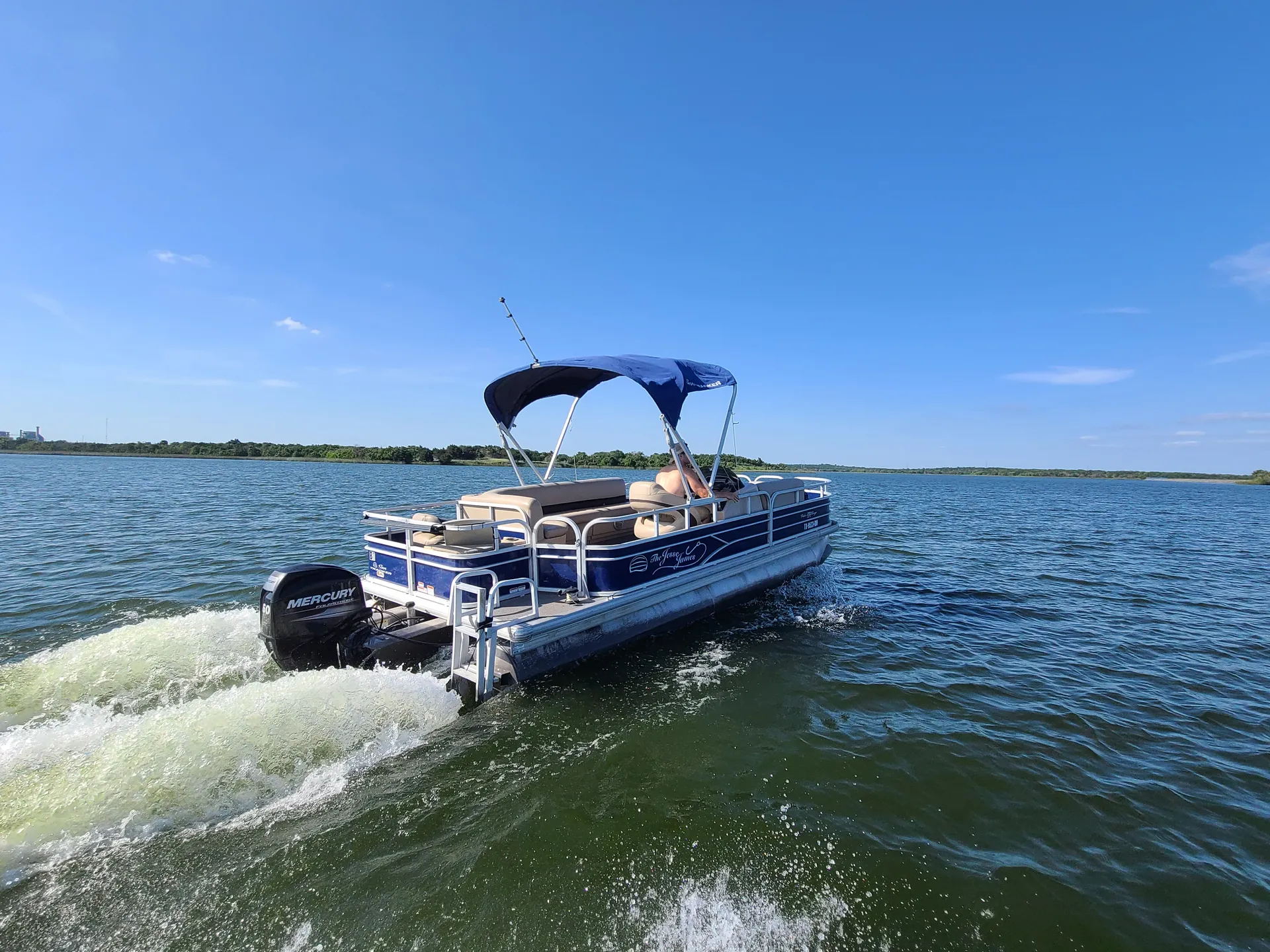 Sun Tracker By Tracker Marine Fishing Barge 20 DLX in Leander, TX — photo 5