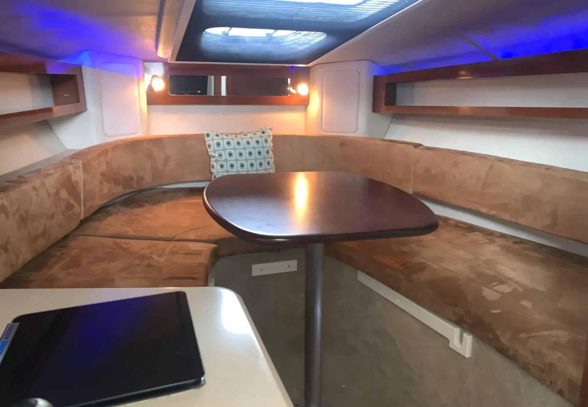 Sea Ray Boats 280 Sundancer in Arlington, VA — photo 7