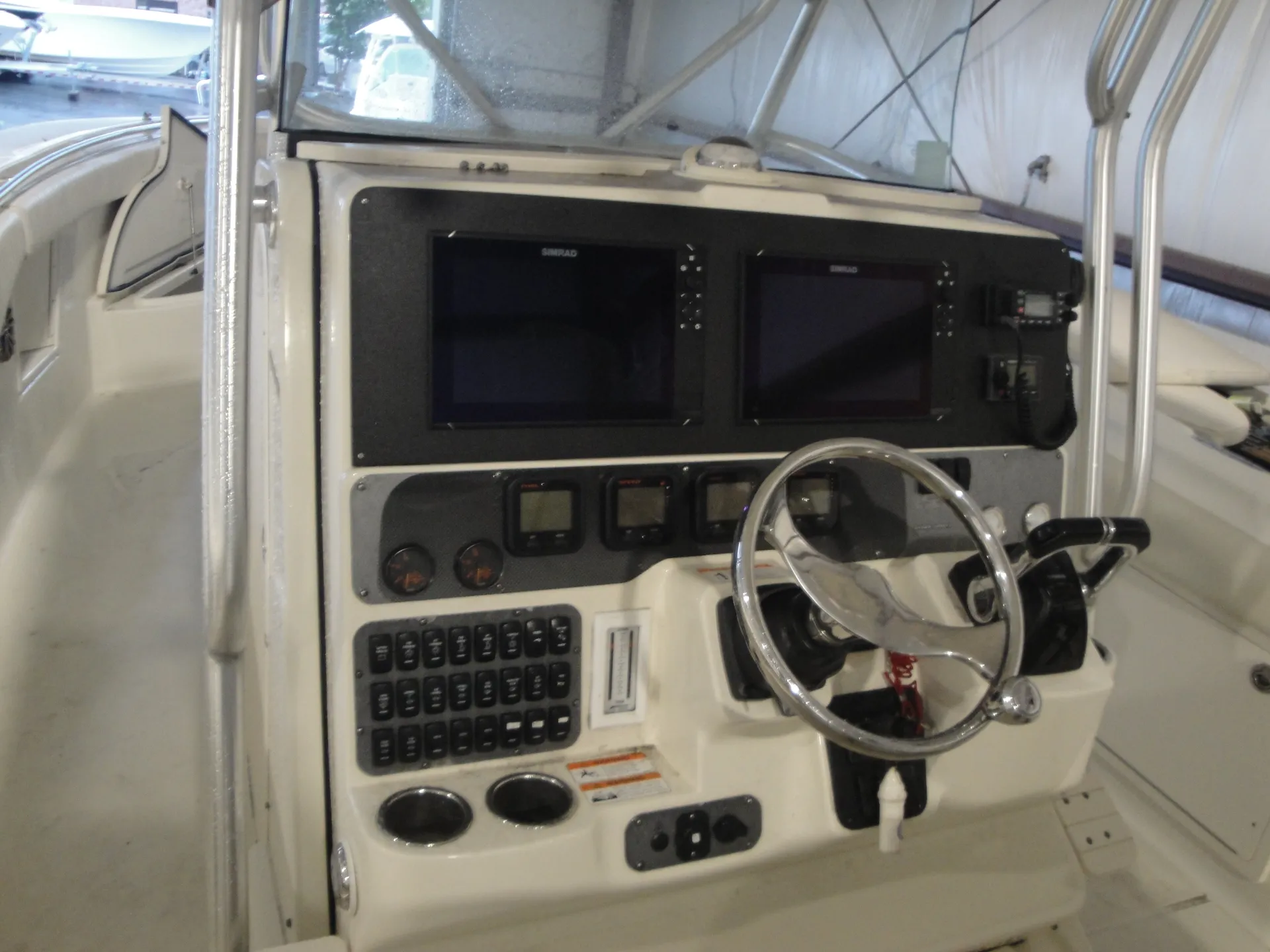 Hydrasports Boats 3300 CC w/2-Z300 HPDI in Boca Raton, FL — photo 5