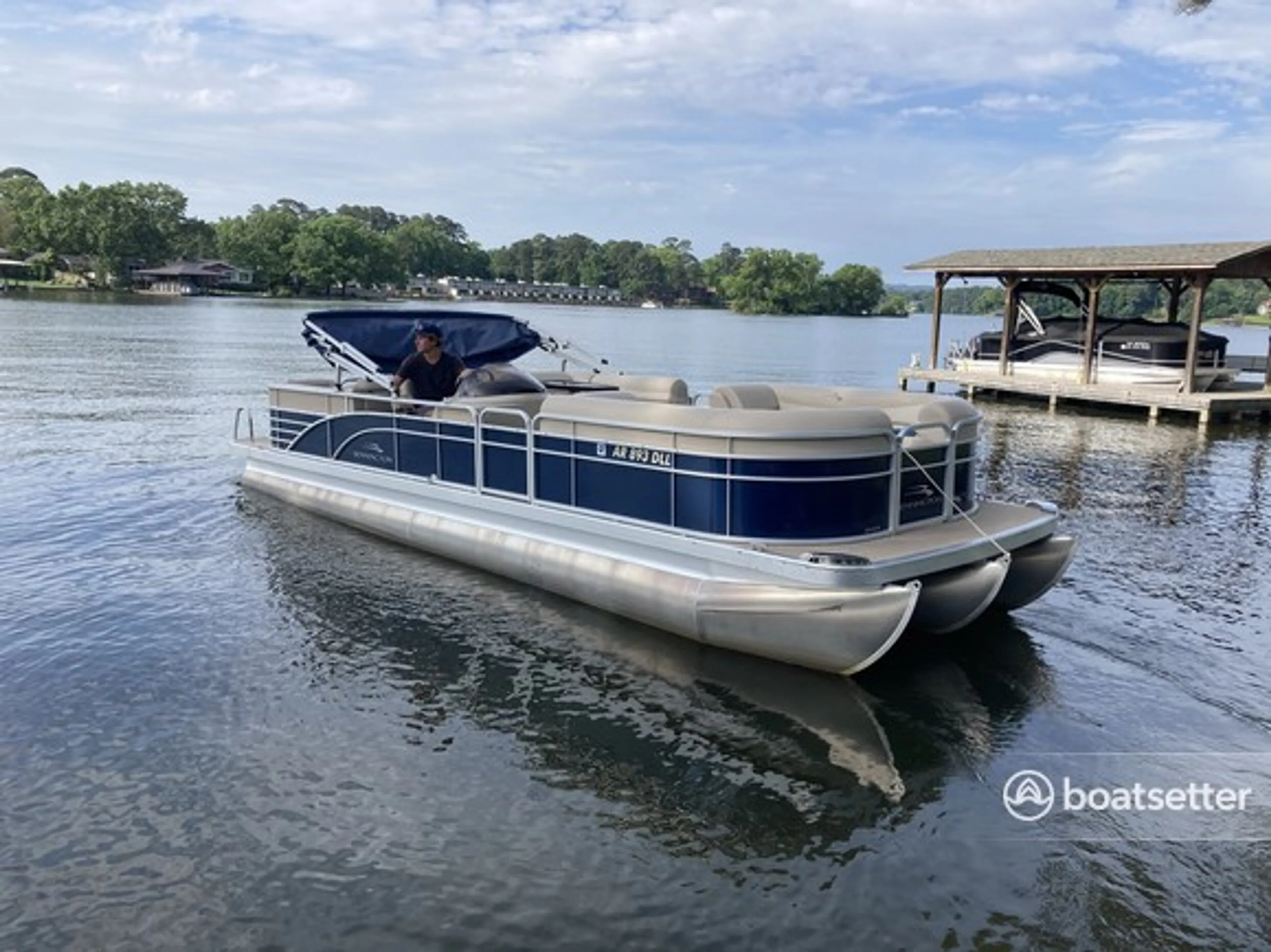 Rent a Bennington Marine 2550RCLC ESP TriToon in Austin, TX on Boatsetter