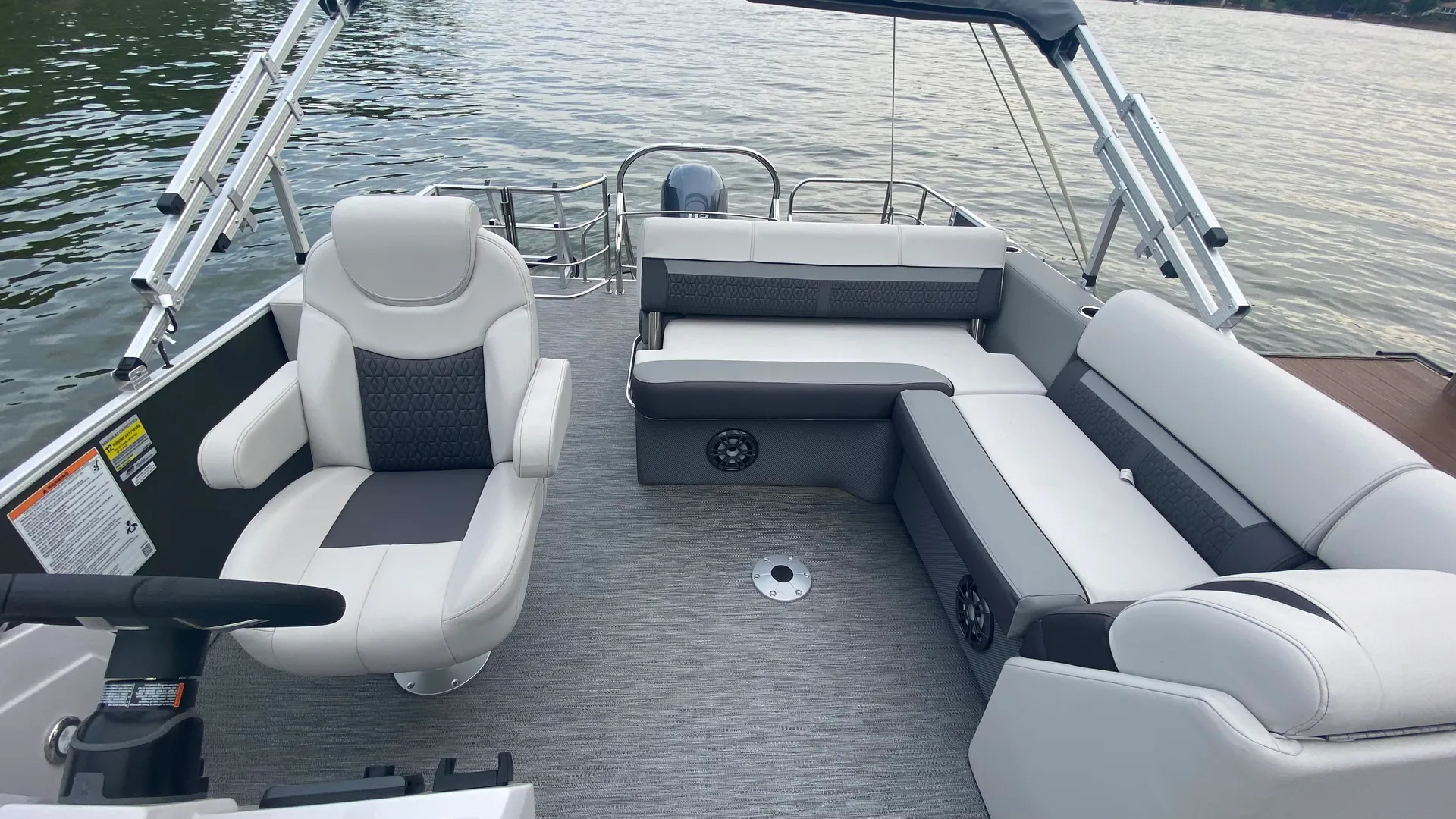 2021 Pontoon with rear Lounge-includes rental insurance