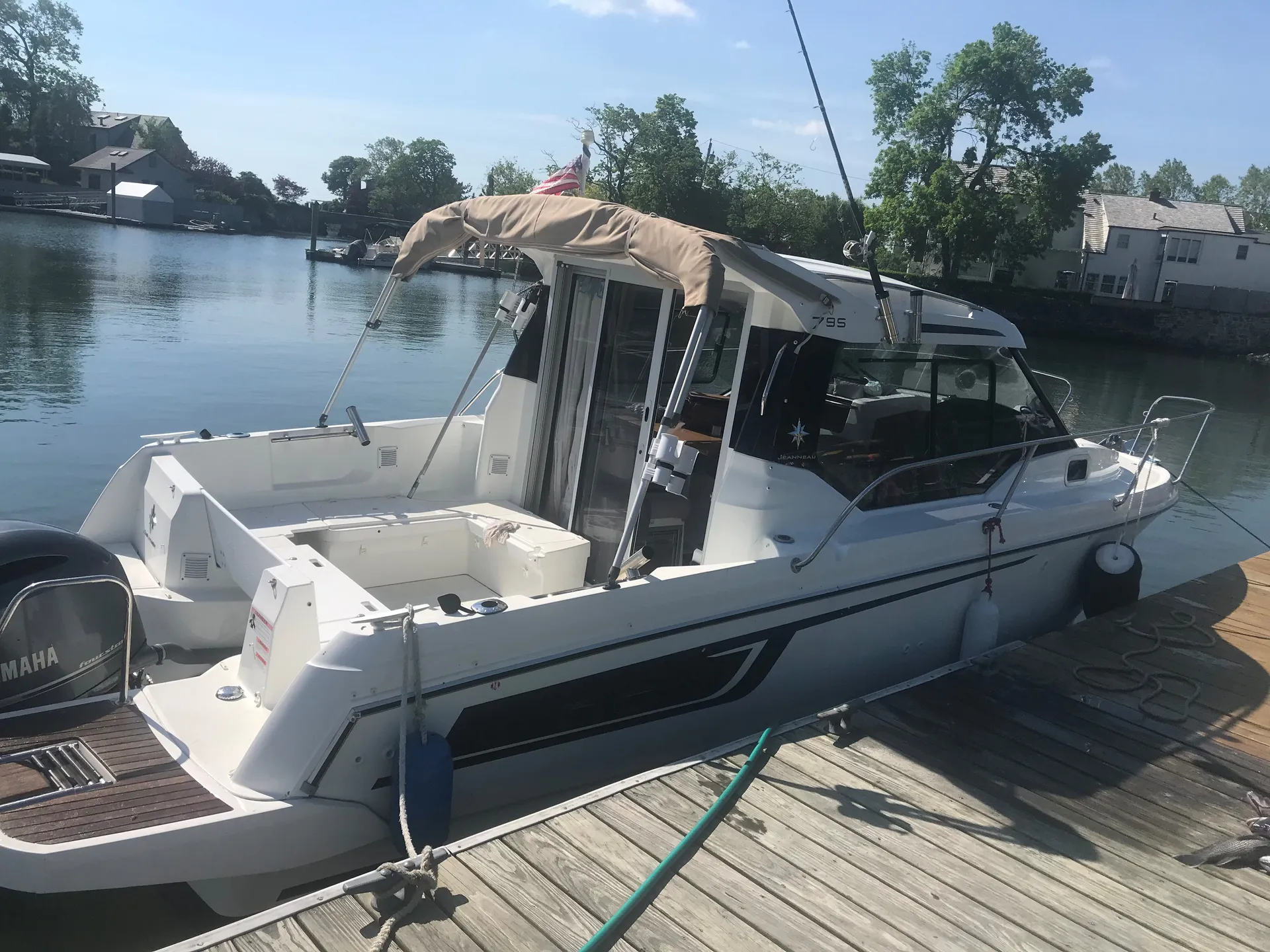 LIS, NYC, CT Cruise on a French Boat with friends 