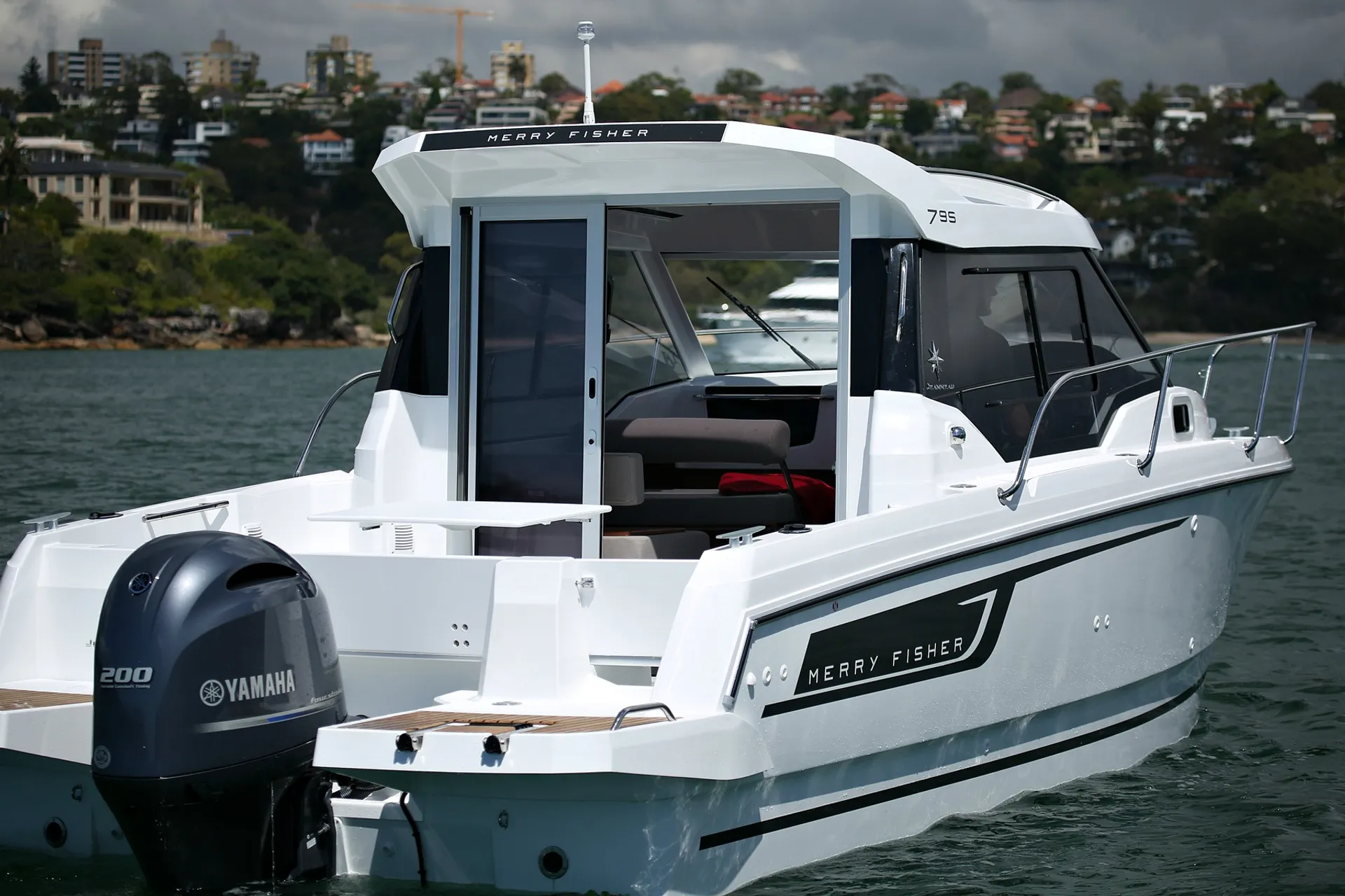 LIS, NYC, CT Cruise on a French Boat with friends 