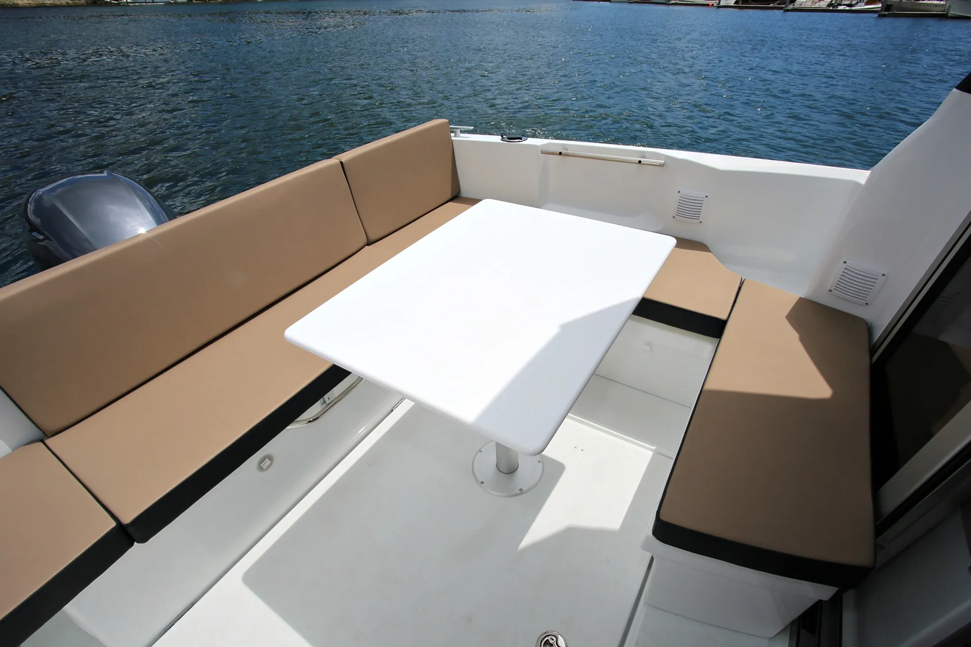 LIS, NYC, CT Cruise on a French Boat with friends 