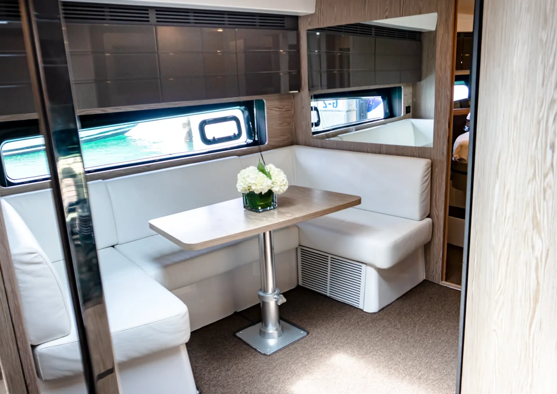 Azimut 43 Atlantis in Miami Beach, FL — photo 9