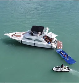 48ft Luxury Yacht for 13 Guests – Miami boat photo