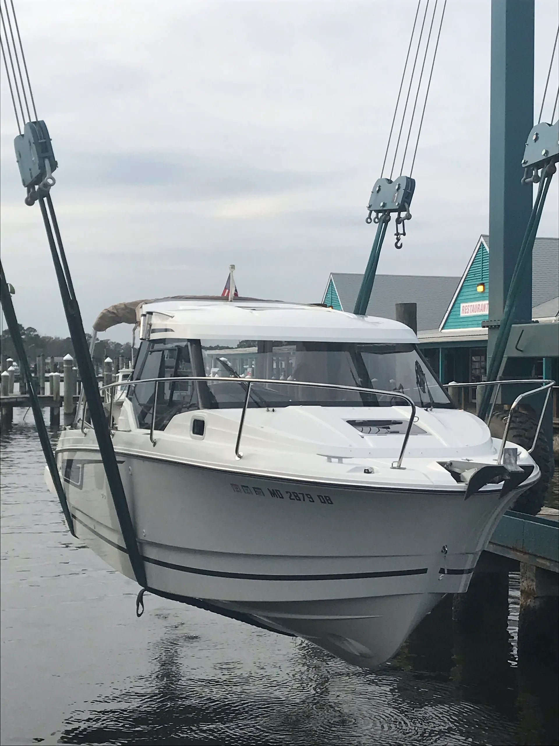 LIS, NYC, CT Cruise on a French Boat with friends 