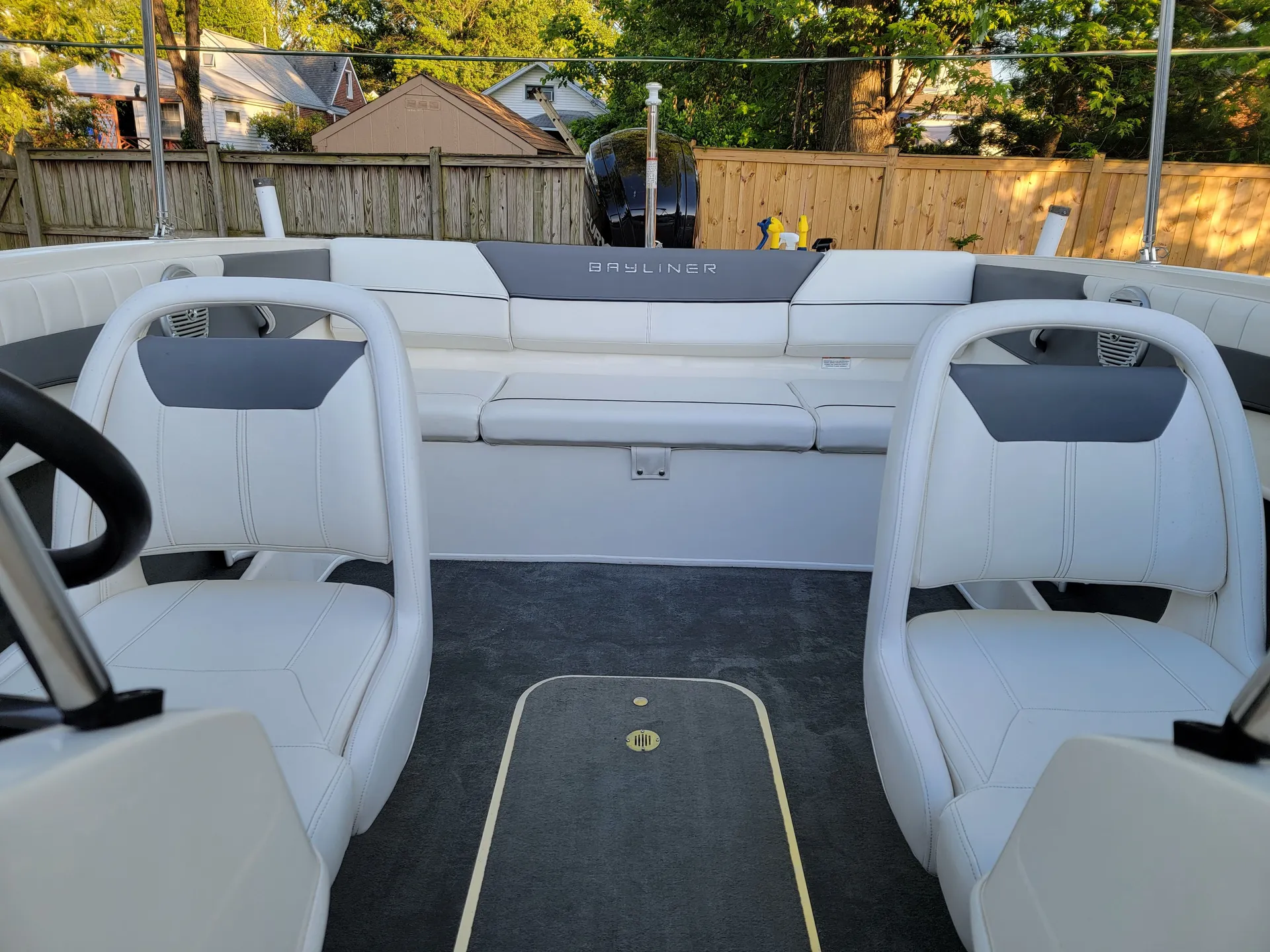 Bayliner Bowrider 180 – Sunny Days, Smooth Waves, DC Waterways!