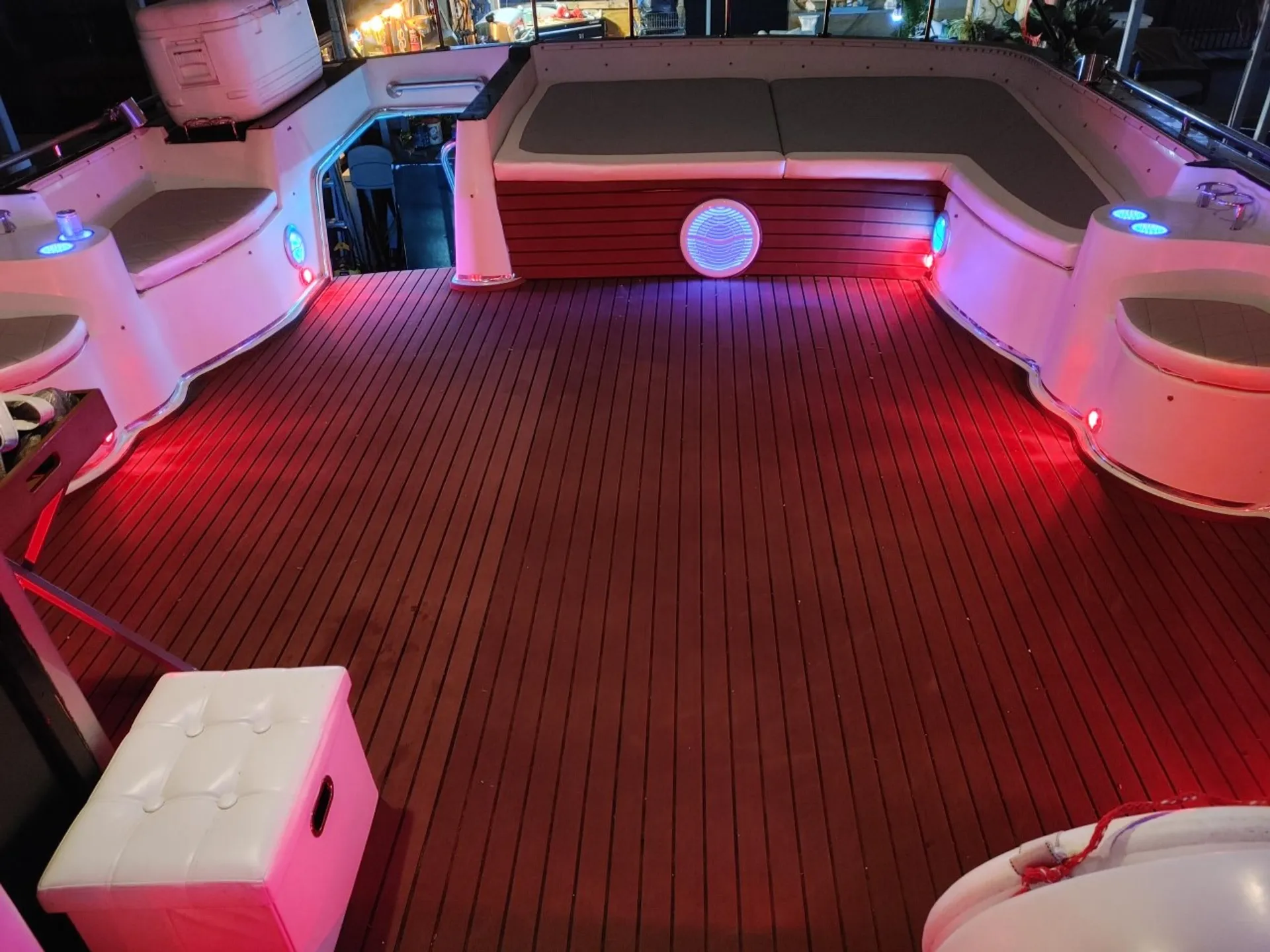 2ND LARGEST LUXURY YACHT RENTAL ON LAKE LEWISVILLE