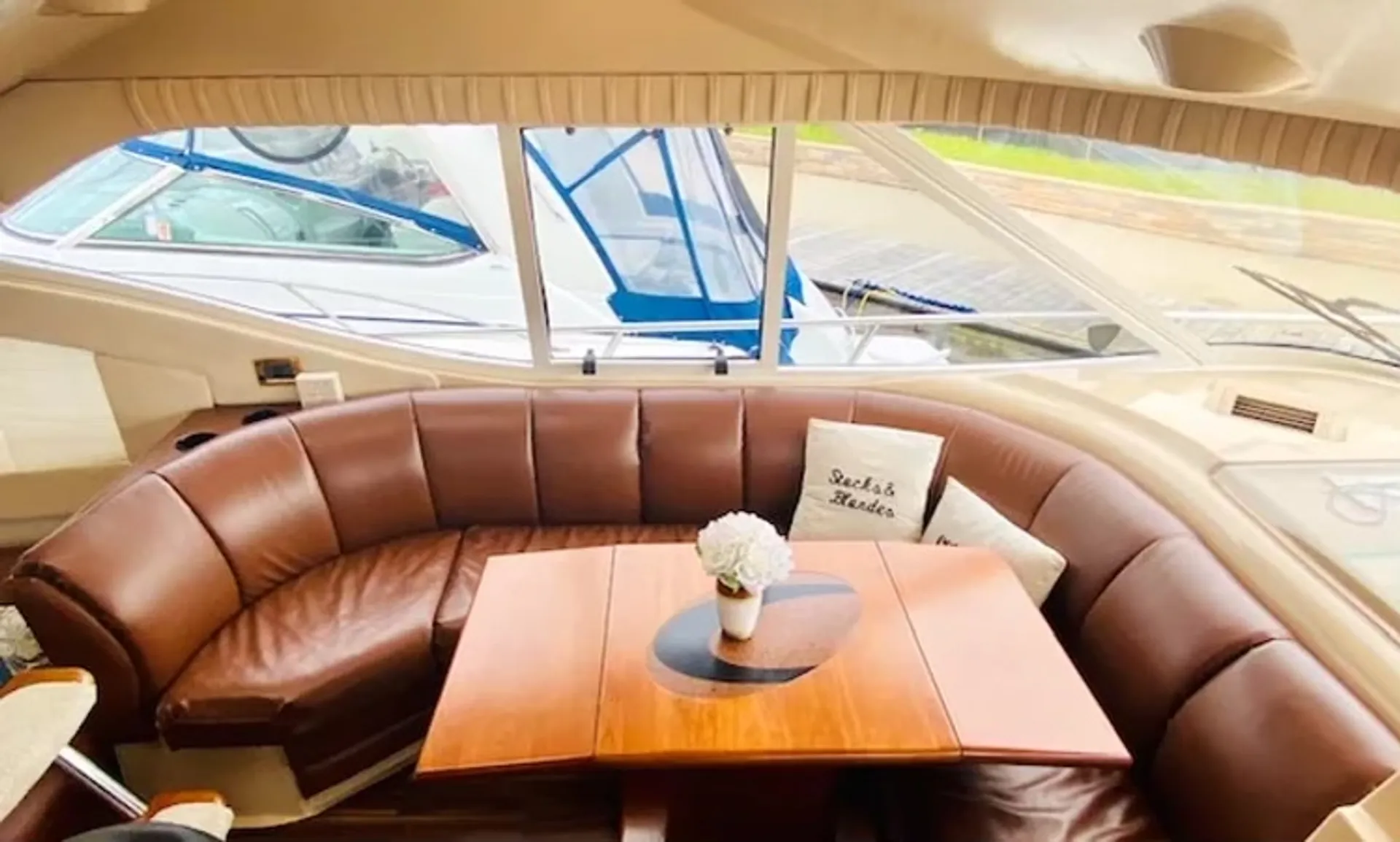 53' Multi-level Luxury Yacht w/Flybridge; Sundeck 