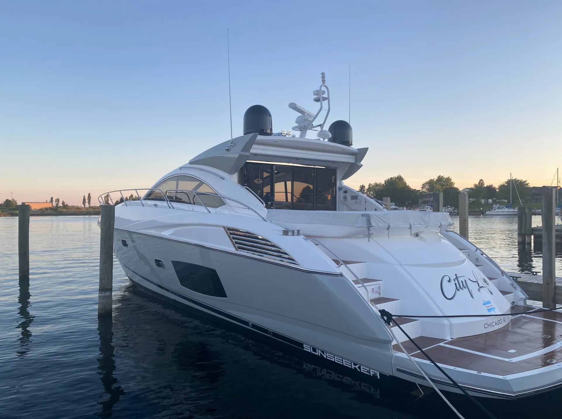 Sunseeker 64' Sunseeker Predator in Chicago, IL — photo 3