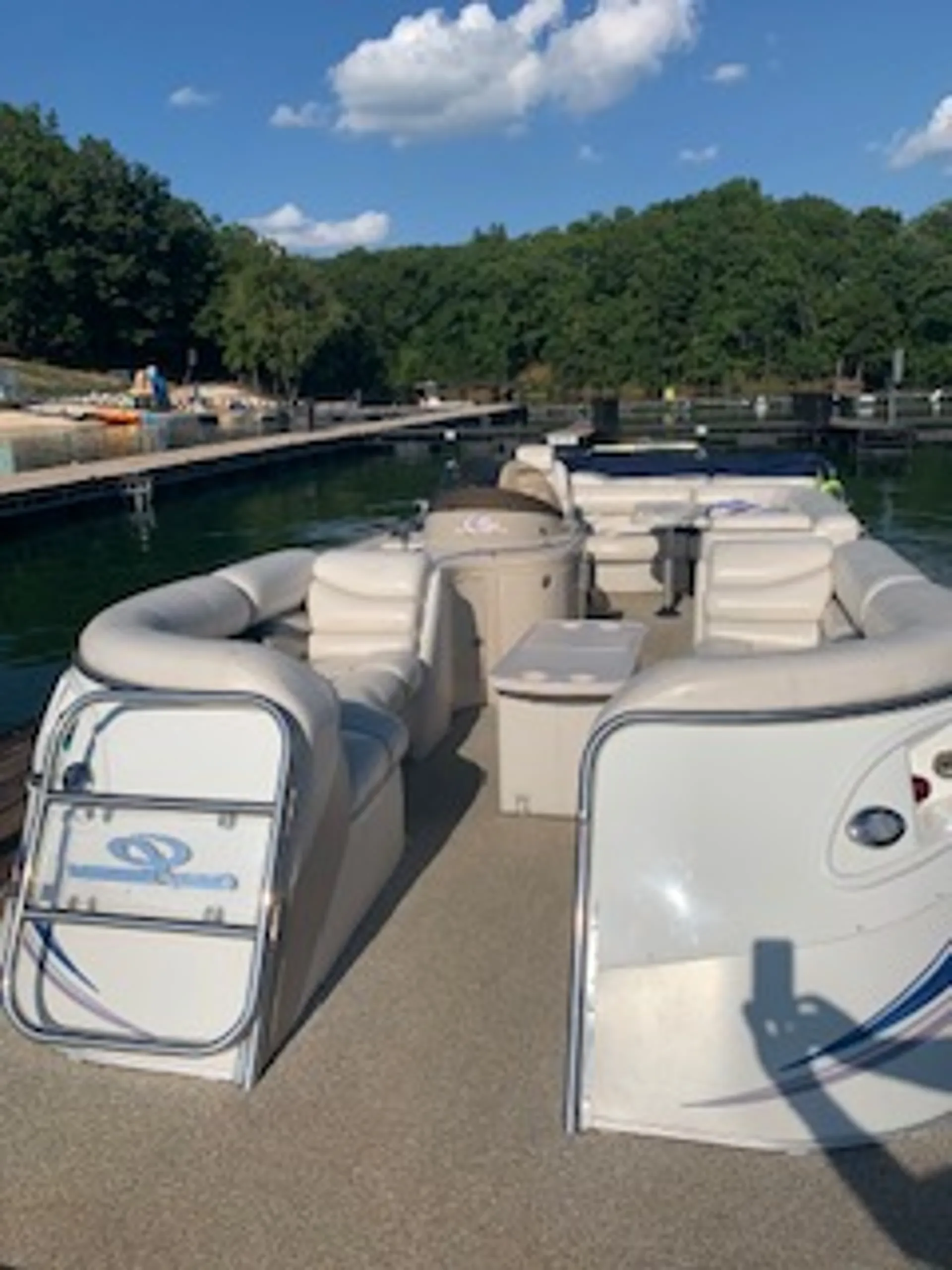 Delivery Available - 25' Pontoon Boat 6 people in Flowery Branch, GA!