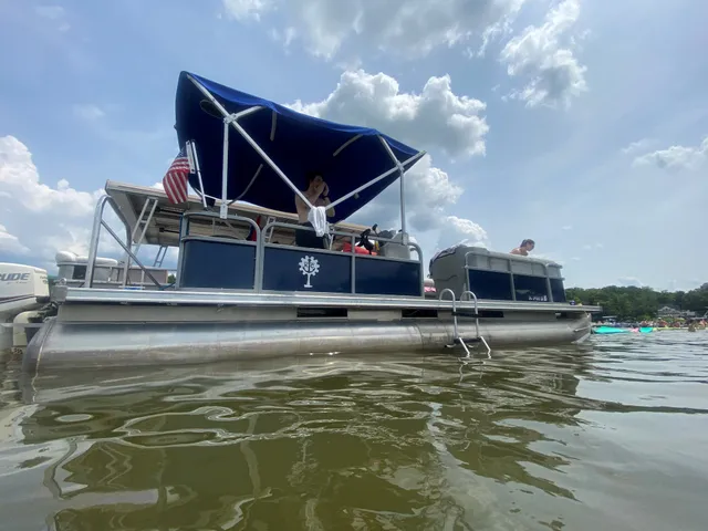 Rent a Harris Flotebote pontoon in Clover, SC near me