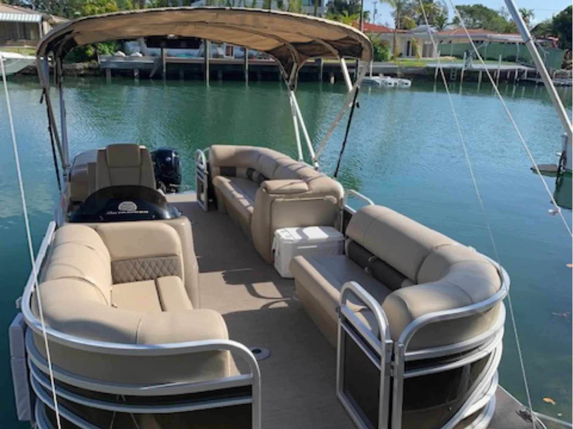 SUN TRACKER PARTY BARGE 24 DLX in Hollywood, FL — photo 8