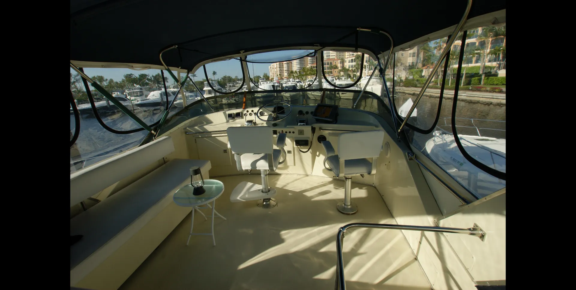 Tollycraft Boats 48 Motor Cockpit Yacht in Fort Pierce, FL — photo 5