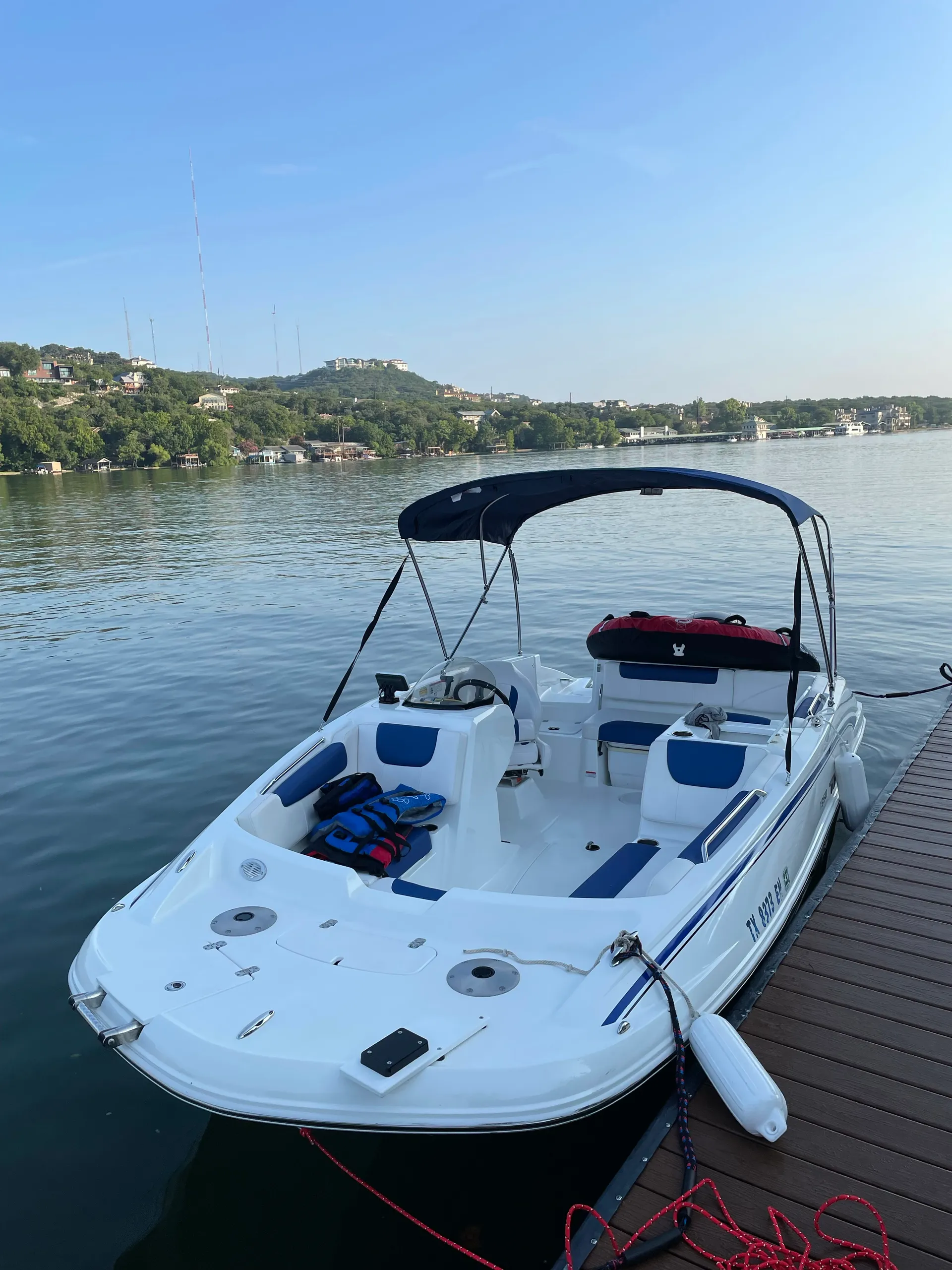 Tahoe by Tracker Marine 195 I/O in Austin, TX — photo 9