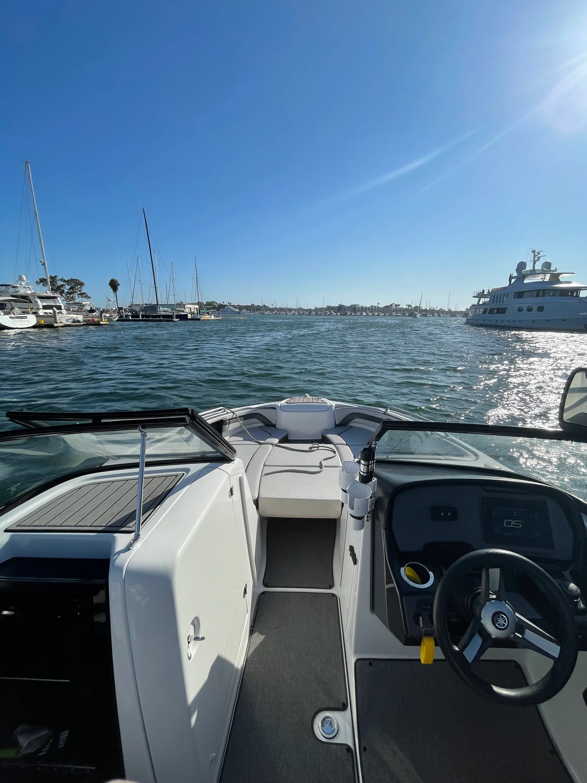 YAMAHA AR240 HIGH OUTPUT W/TRAILER in Marina del Rey, CA — photo 4