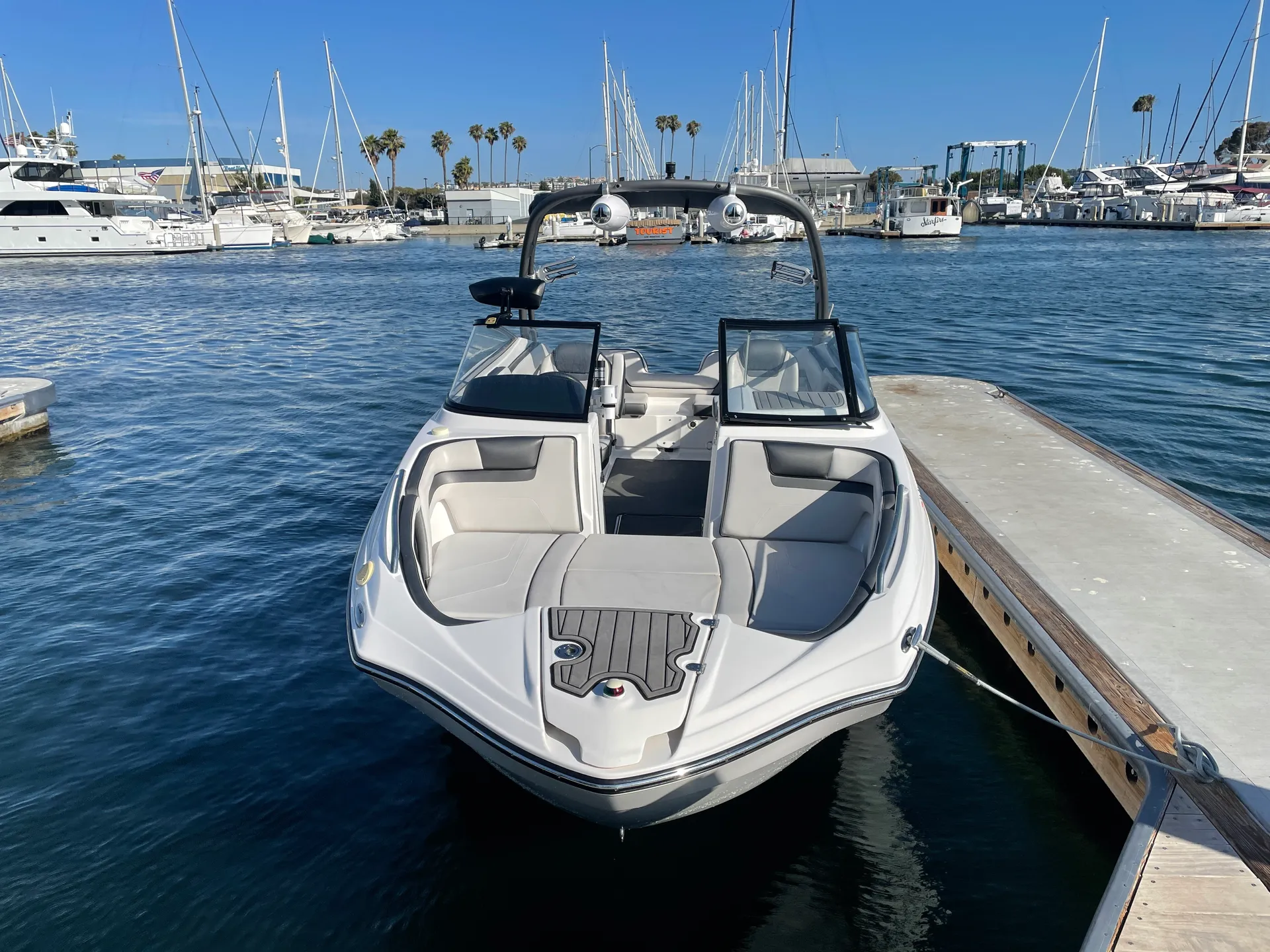 YAMAHA AR240 HIGH OUTPUT W/TRAILER in Marina del Rey, CA — photo 5