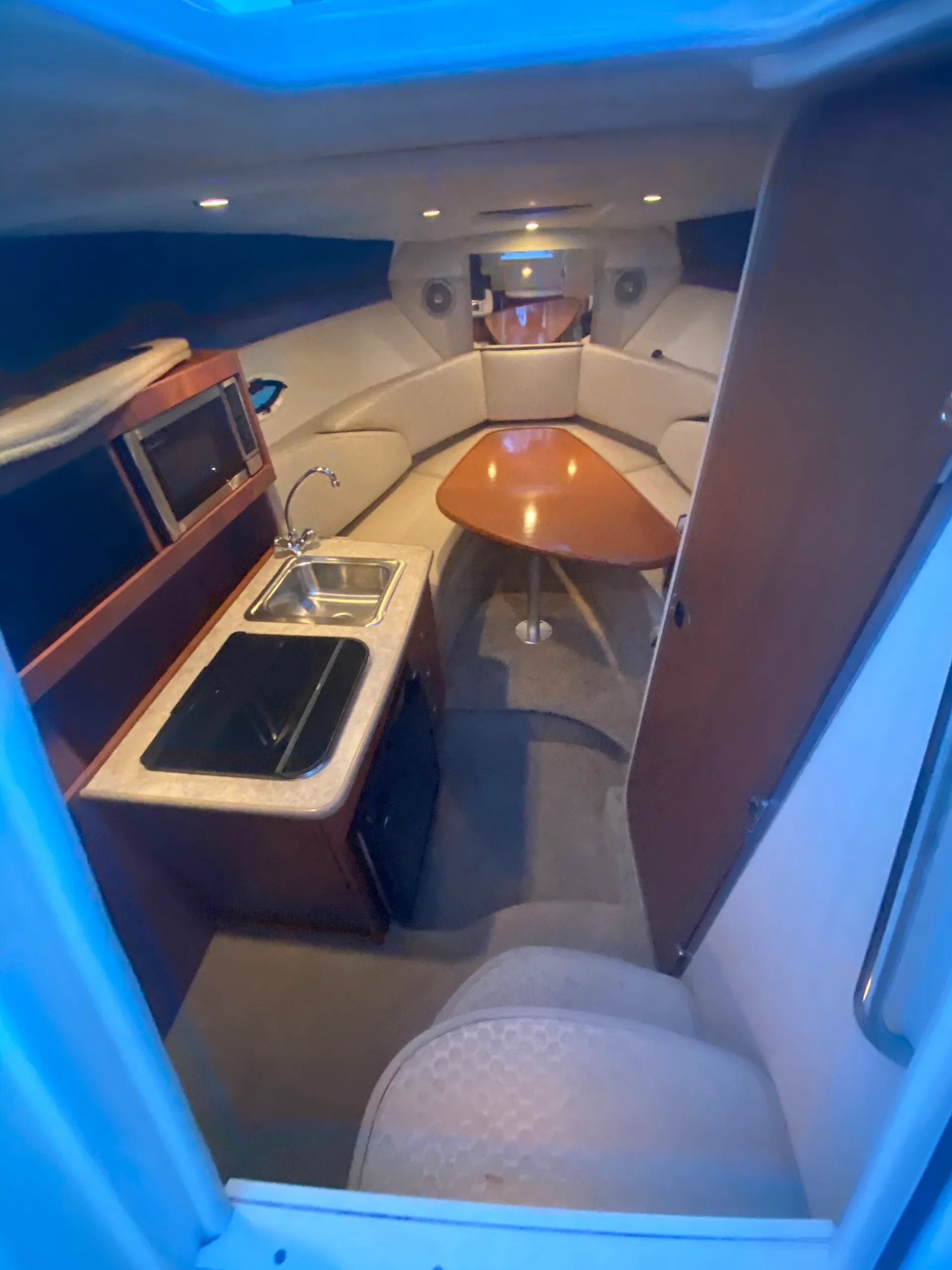 Bayliner 245 Cruiser in Arlington, VA — photo 2