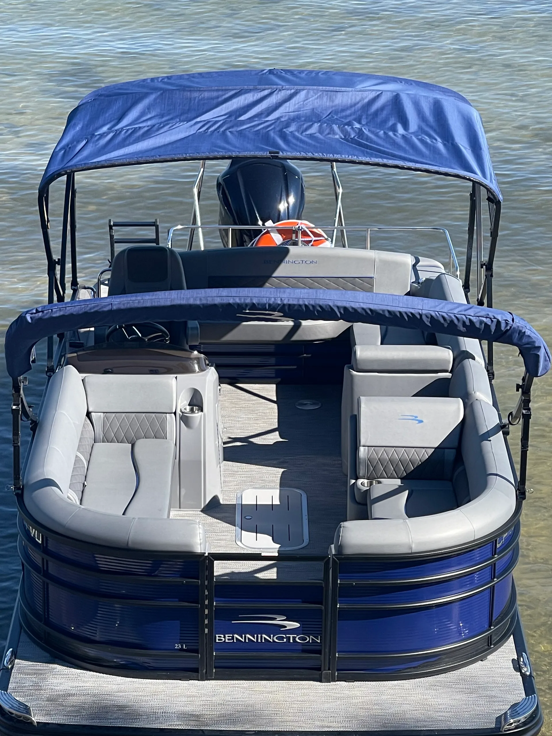 Luxury, Comfort & Style 2021 Tritoon Lots Extras