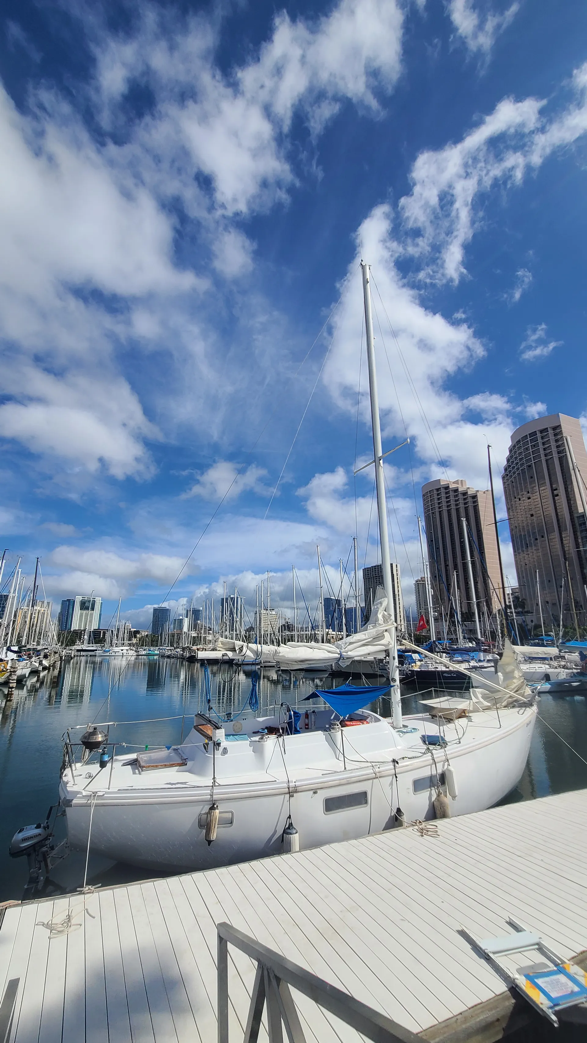 Spacious Sailing Yacht