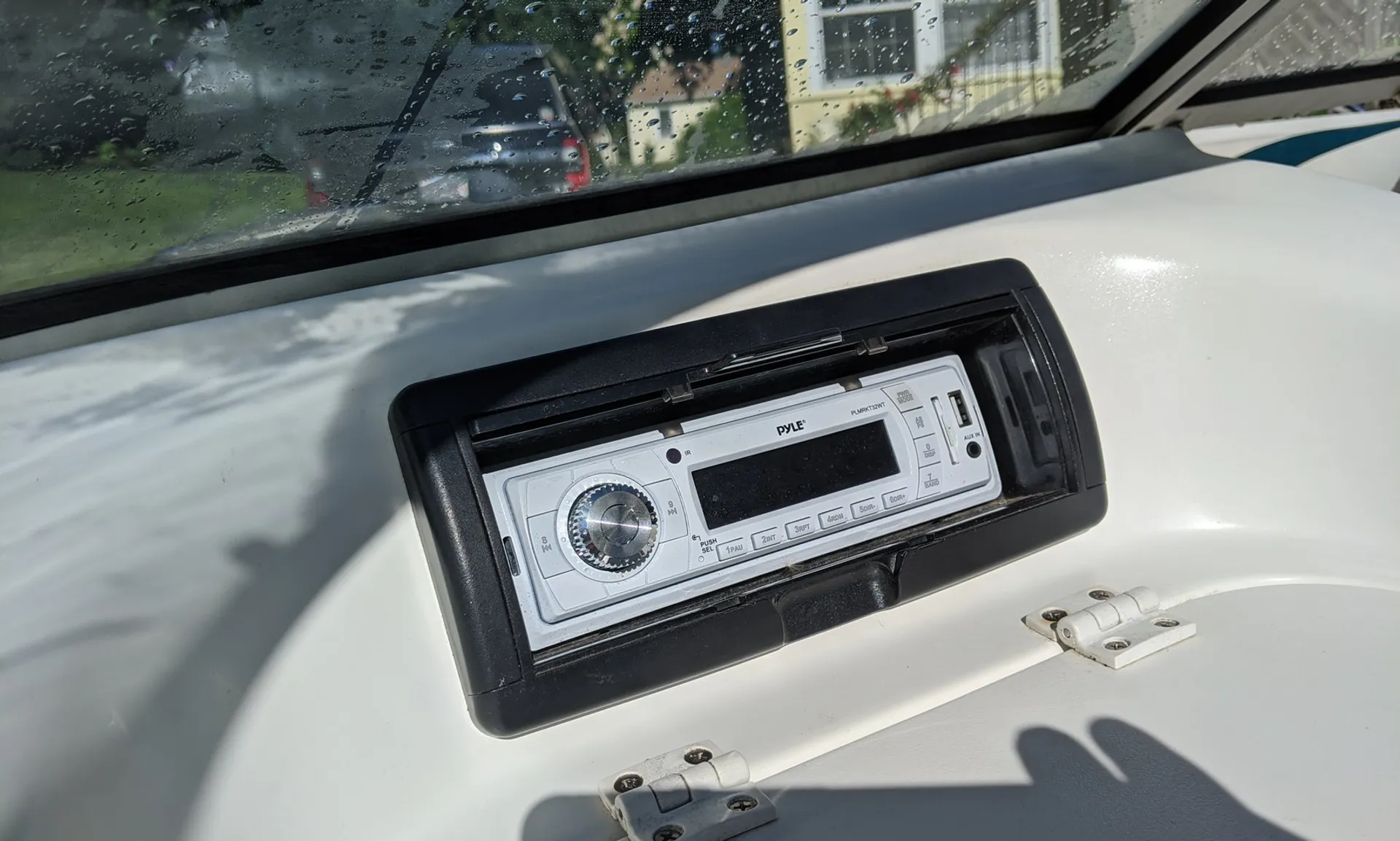 LARSON BOATS SEI 176 BR W/TRLR in Haverhill, MA — photo 7