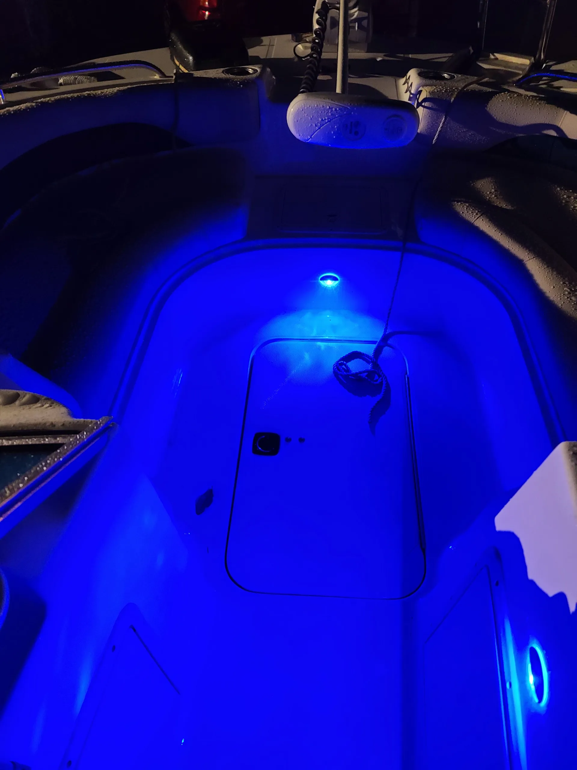 Hurricane Boats SD 187 I/O in Tarpon Springs, FL — photo 4