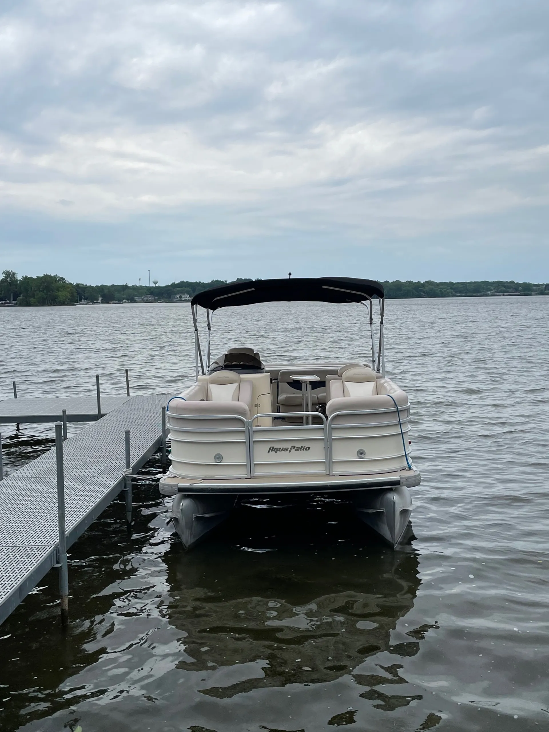 Godfrey Marine Aqua Patio 200 in Ingleside, IL — photo 3