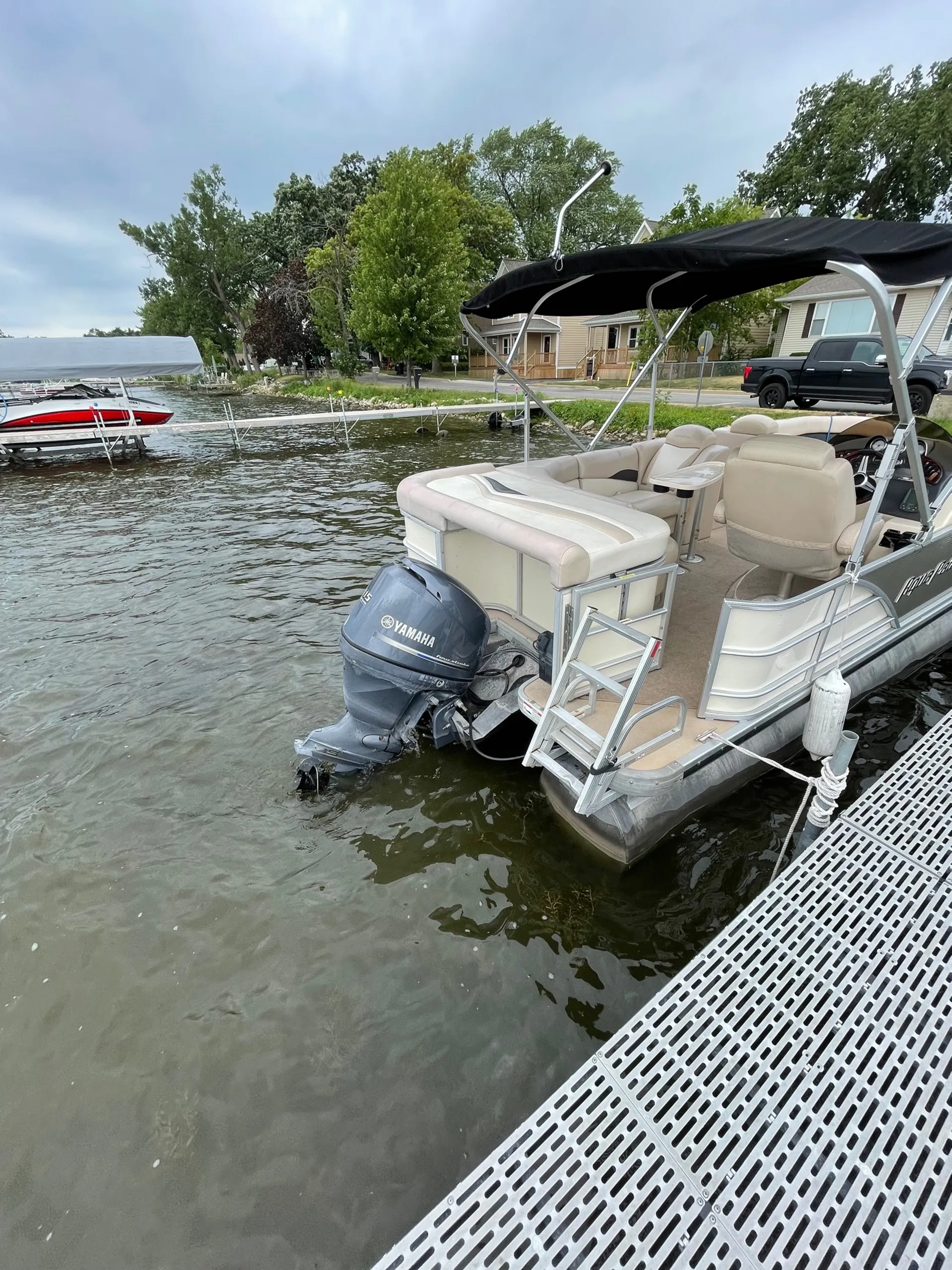 Godfrey Marine Aqua Patio 200 in Ingleside, IL — photo 4