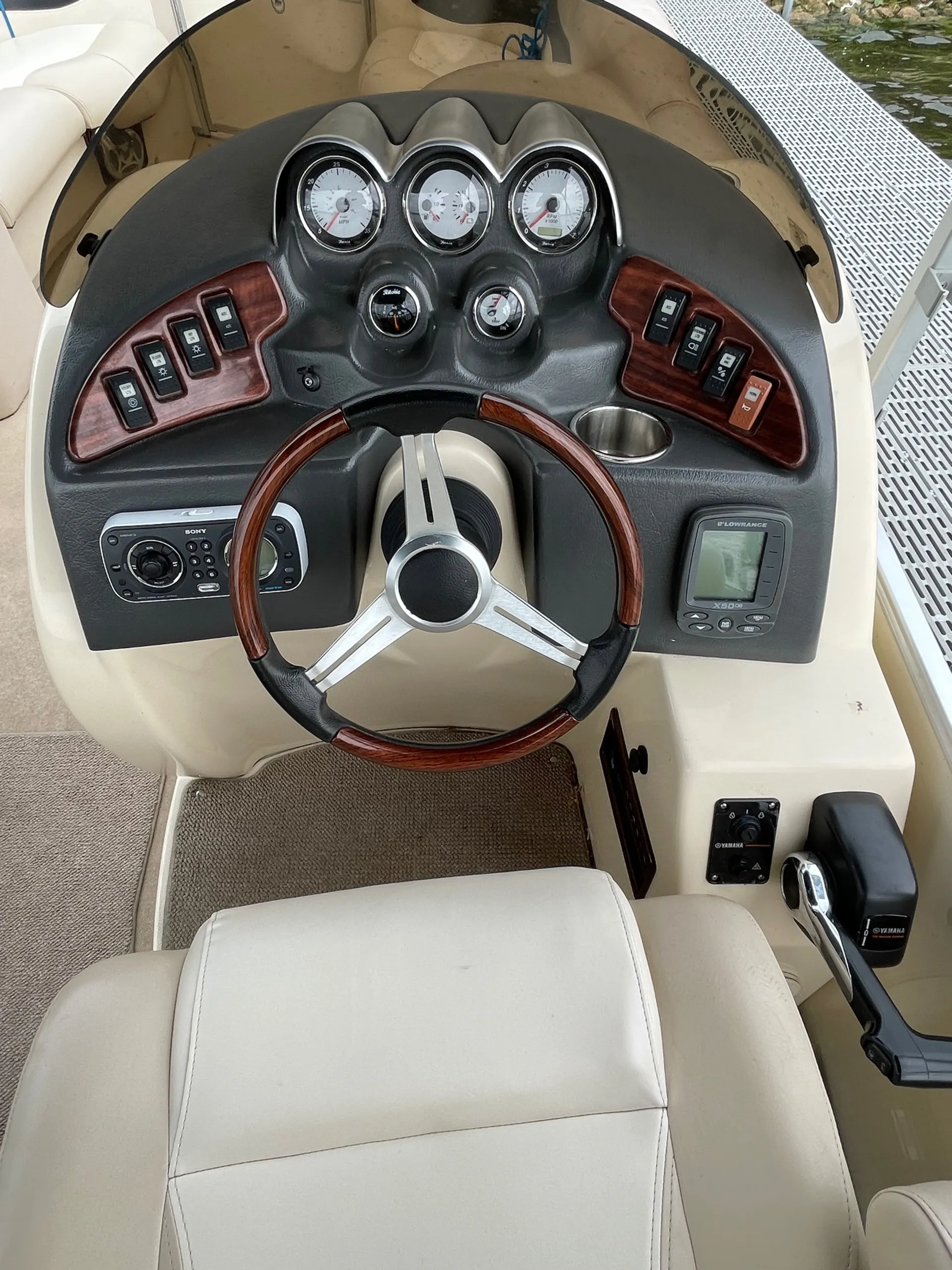 Godfrey Marine Aqua Patio 200 in Ingleside, IL — photo 5