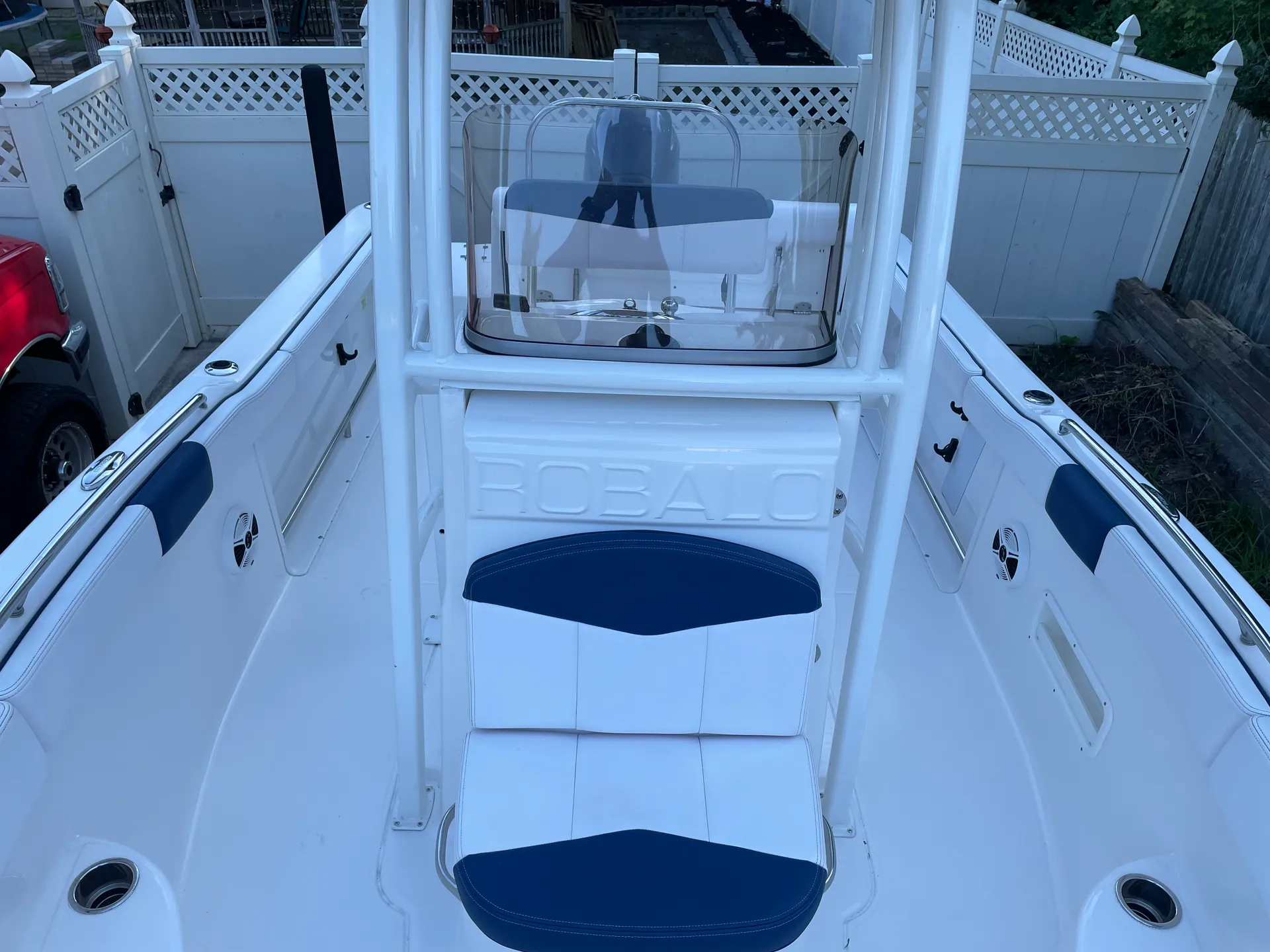21' Robalo R222 for rent in Cape May, NJ!