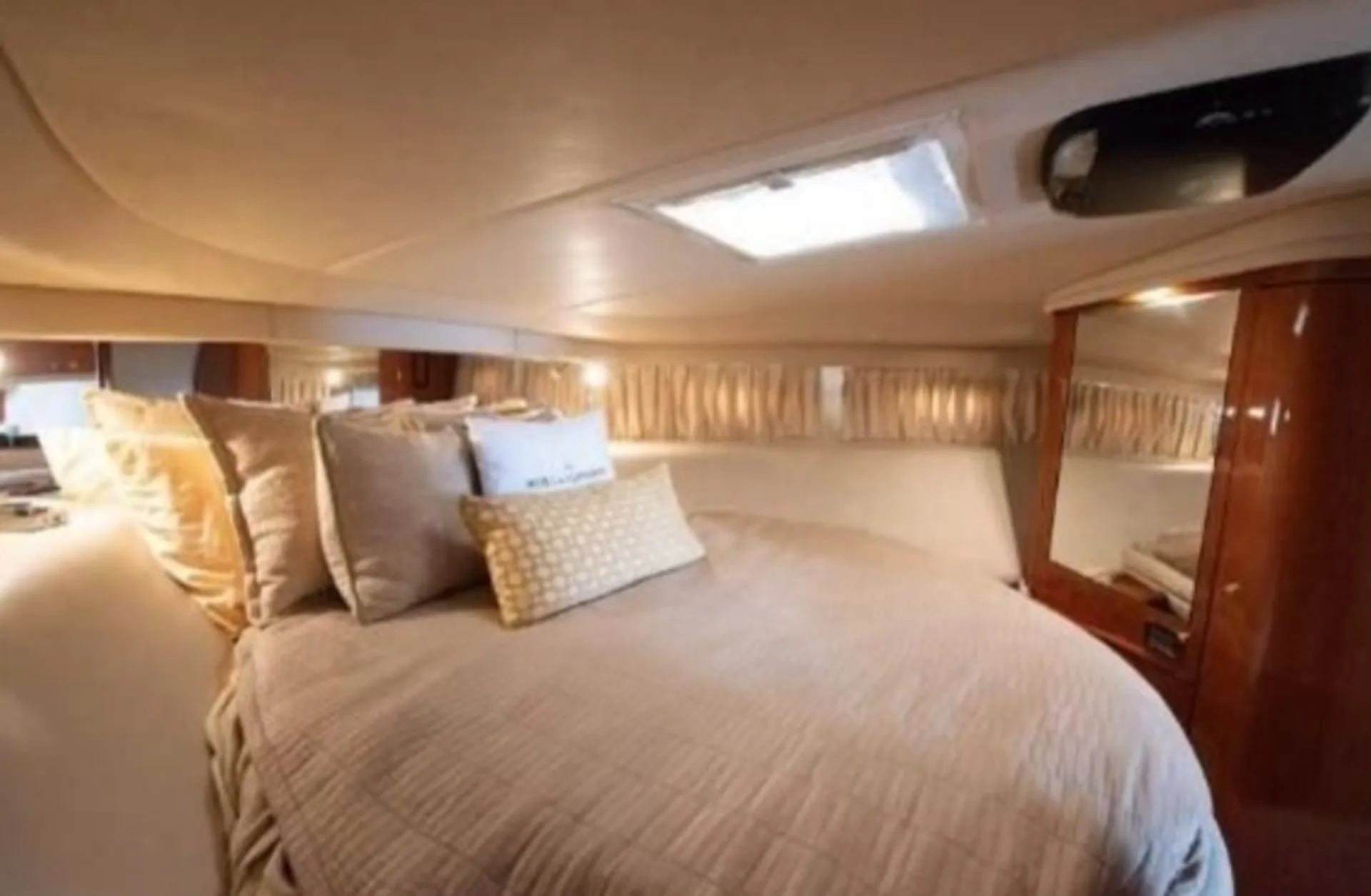 Luxury 54 Ft Yacht perfect for a day on the water 