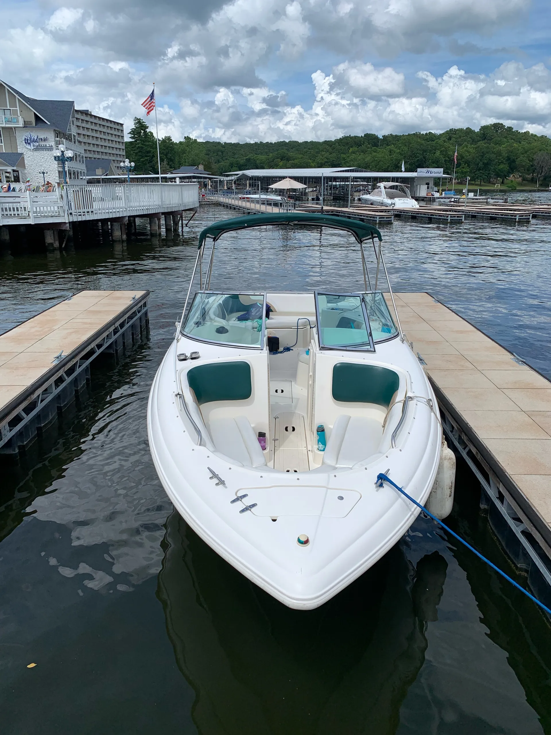 Rinker Boats 272 Captiva Open Bow in Osage Beach, MO — photo 2