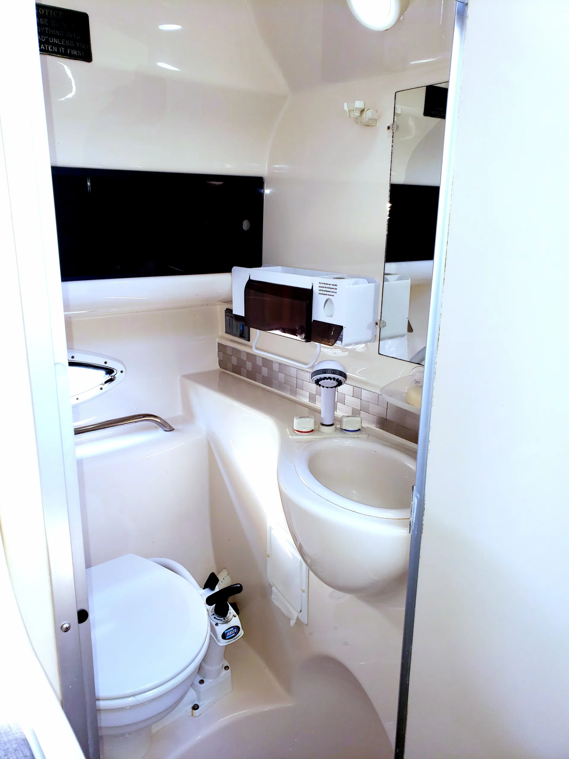 Bayliner Ciera 2855 Sunbridge in Seattle, WA — photo 9