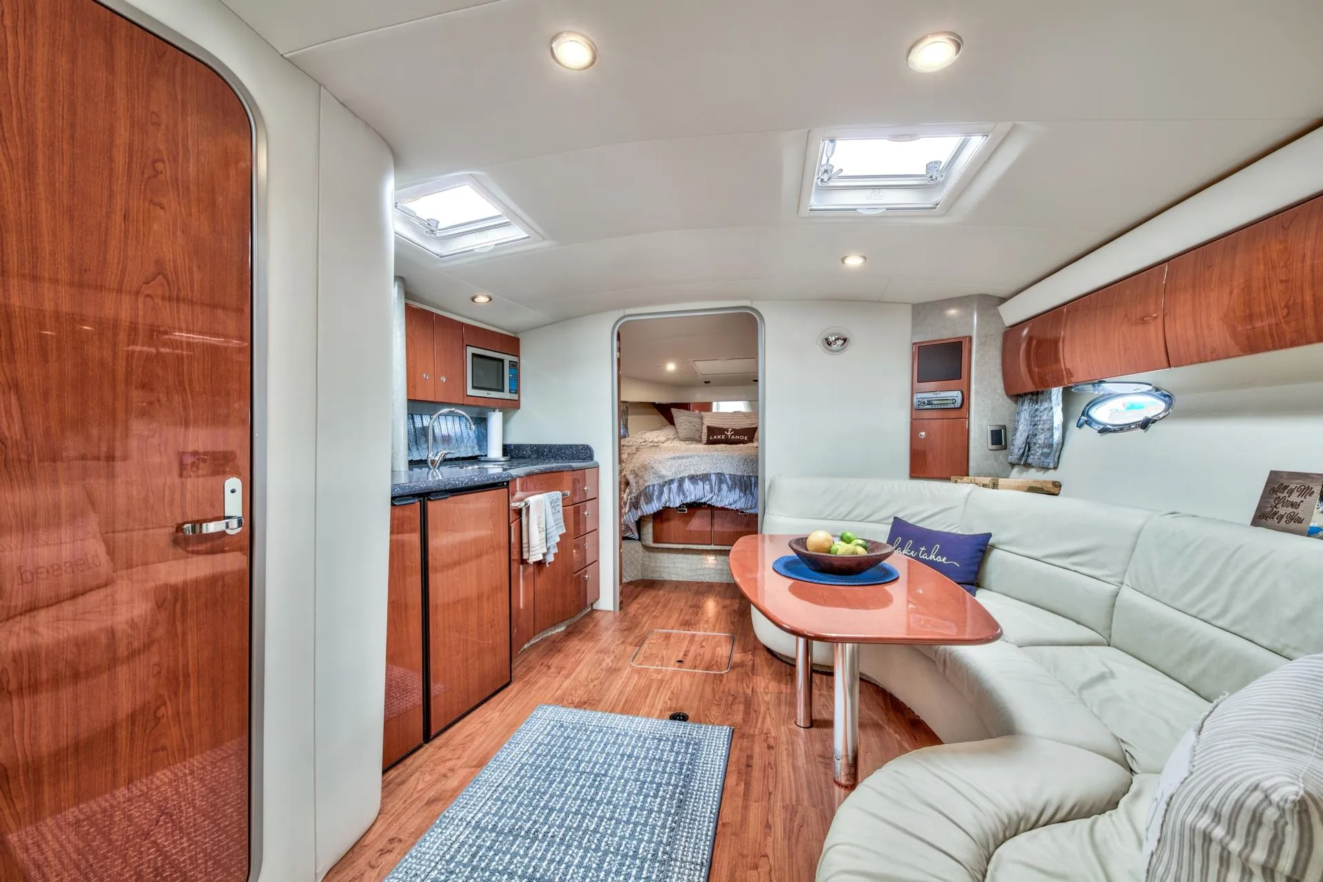 42' Formula 40 PC - Tahoe Luxury Motor Yacht