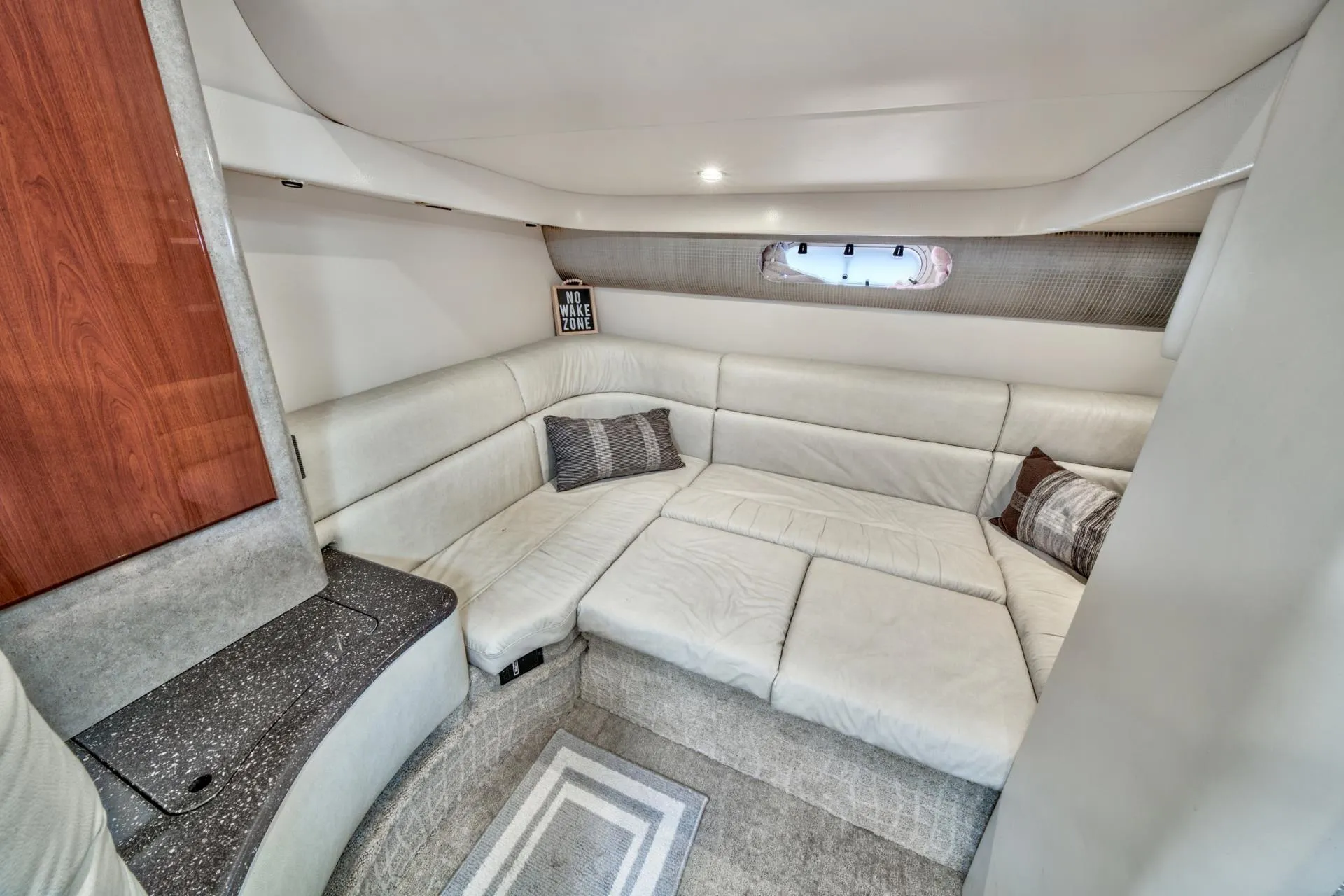 FORMULA BY THUNDERBIRD 40 PERFORMANCE CRUISER in South Lake Tahoe, CA — photo 8