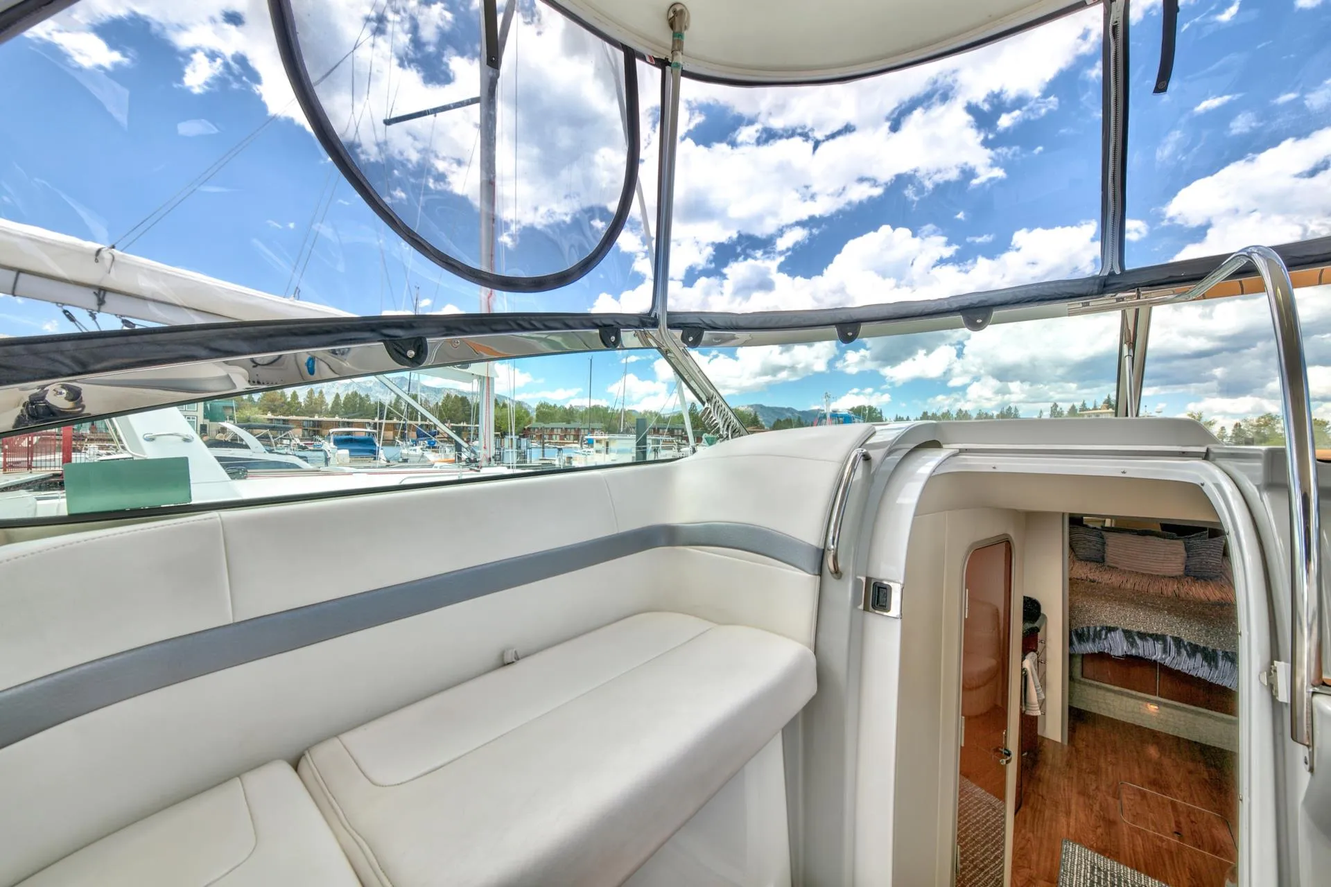 FORMULA BY THUNDERBIRD 40 PERFORMANCE CRUISER in South Lake Tahoe, CA — photo 9