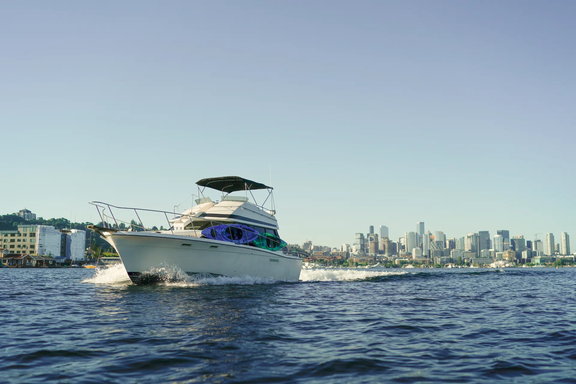 Bayliner 3550 Bristol in Seattle, WA — photo 2