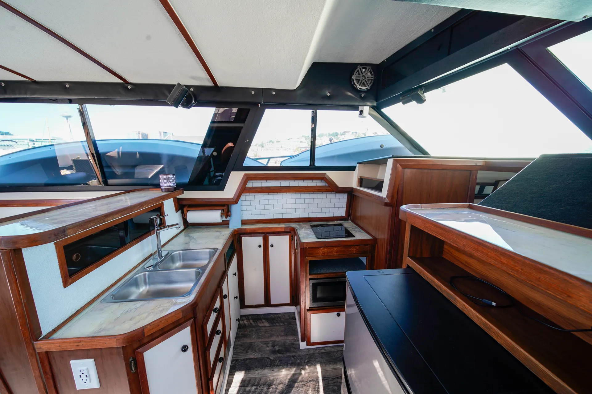 Private Yacht for your adventures!