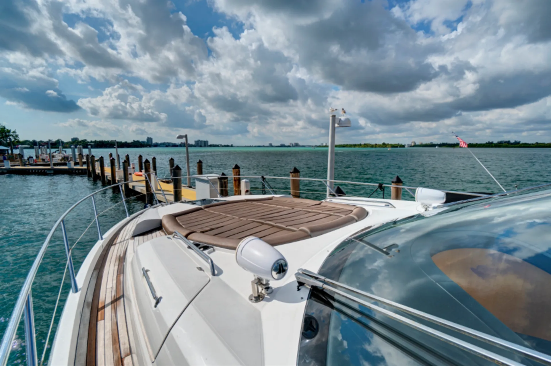 Sunseeker 70' Sunseeker Sport Yacht in Miami Beach, FL — photo 7