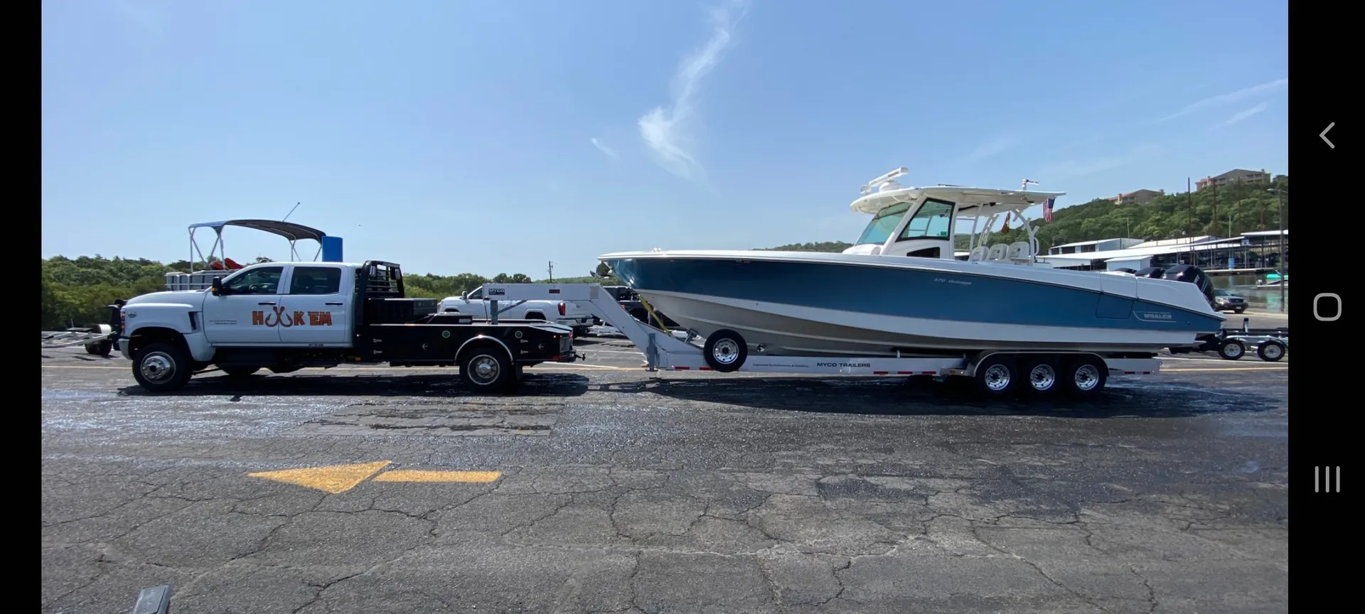 BOSTON WHALER 370 OUTRAGE W/3-300L6 VERADO in Pottsboro, TX — photo 3