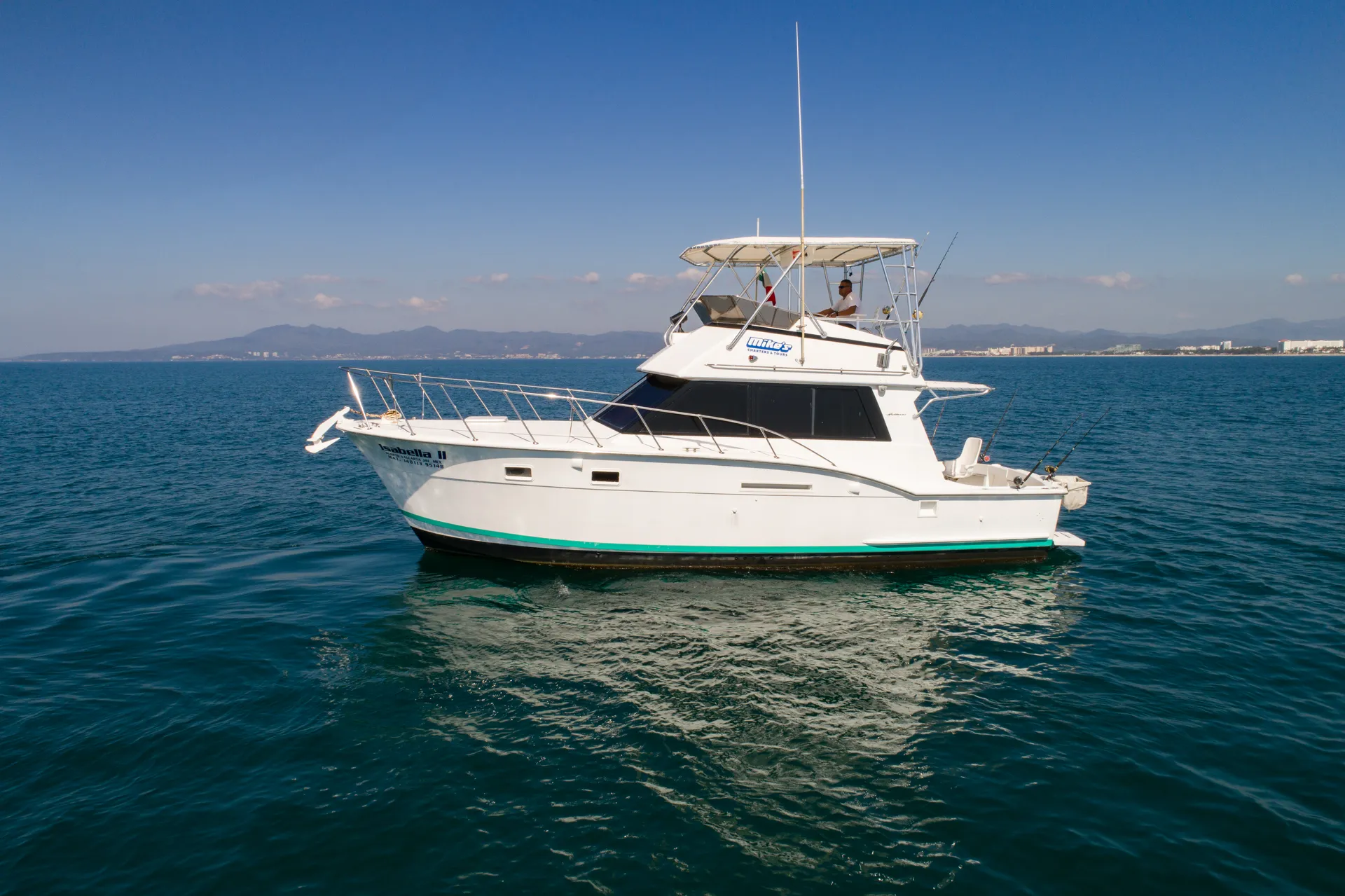 Hatteras 42 Cockpit Motoryacht in Las Jarretaderas, Nay. — photo 8
