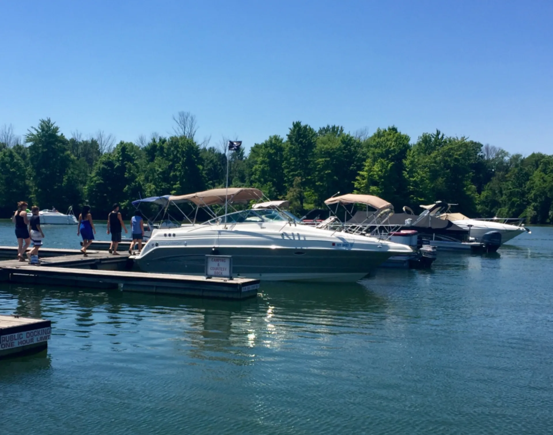 Glastron Boats GS279 Volvo in Lewis Center, OH — photo 4