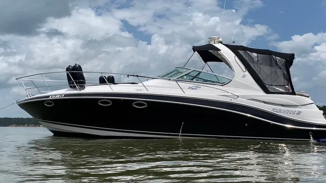 Rent a Four Winns Boats motor yacht in Woodbridge, VA near me