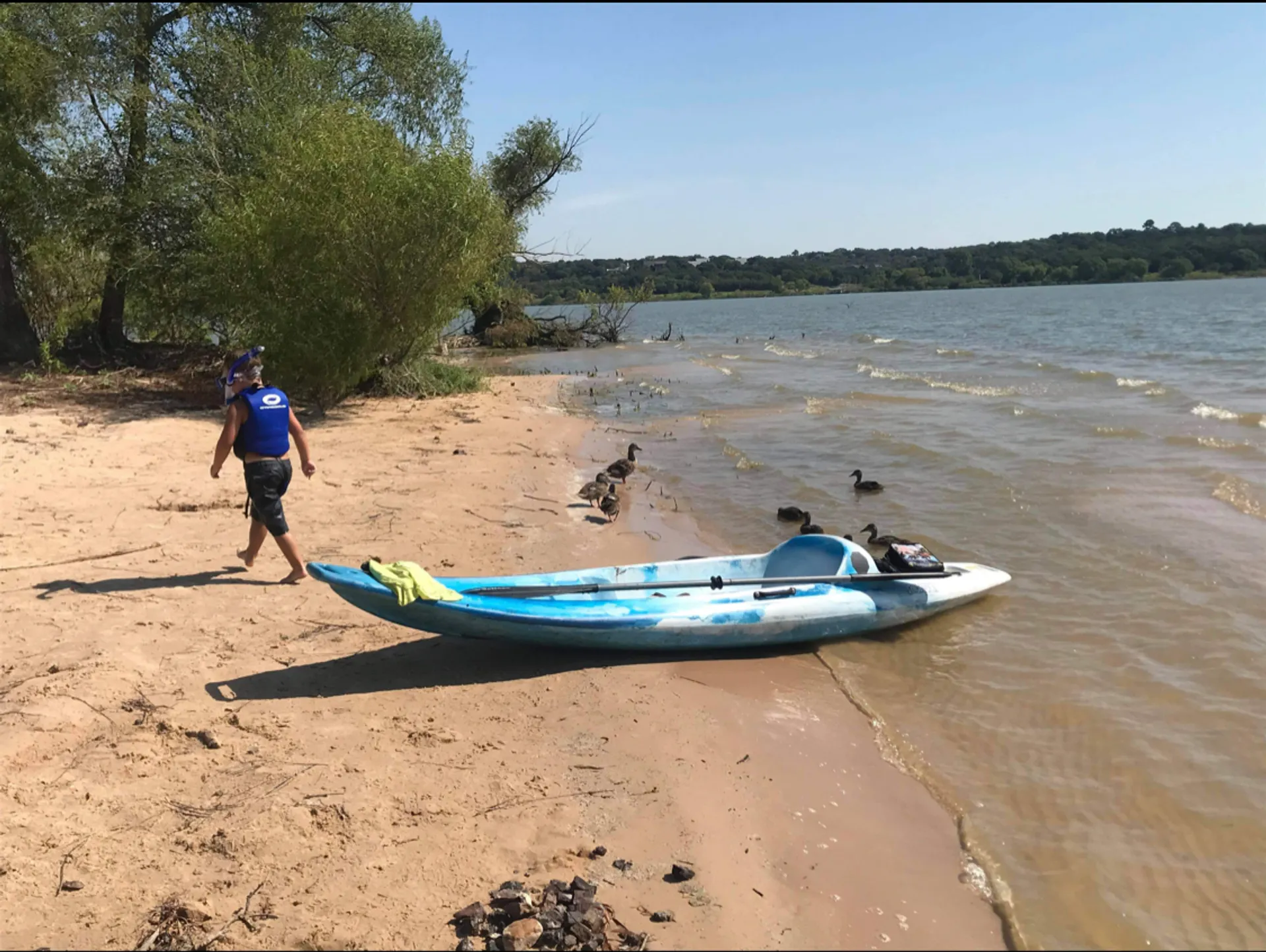 Tritoon Party Barge on Grapevine