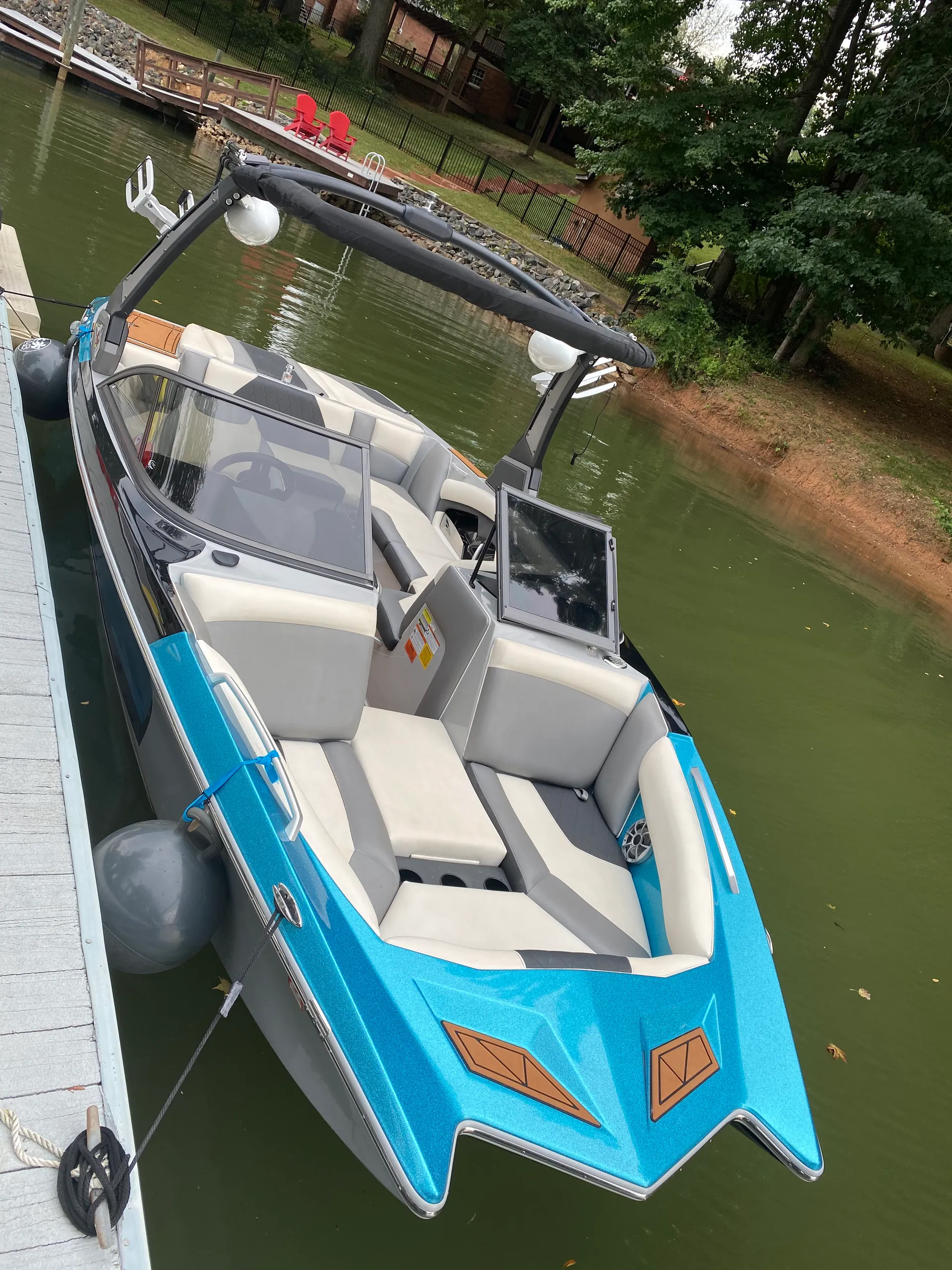 2017 Tige R22 Wake Surf Boat 