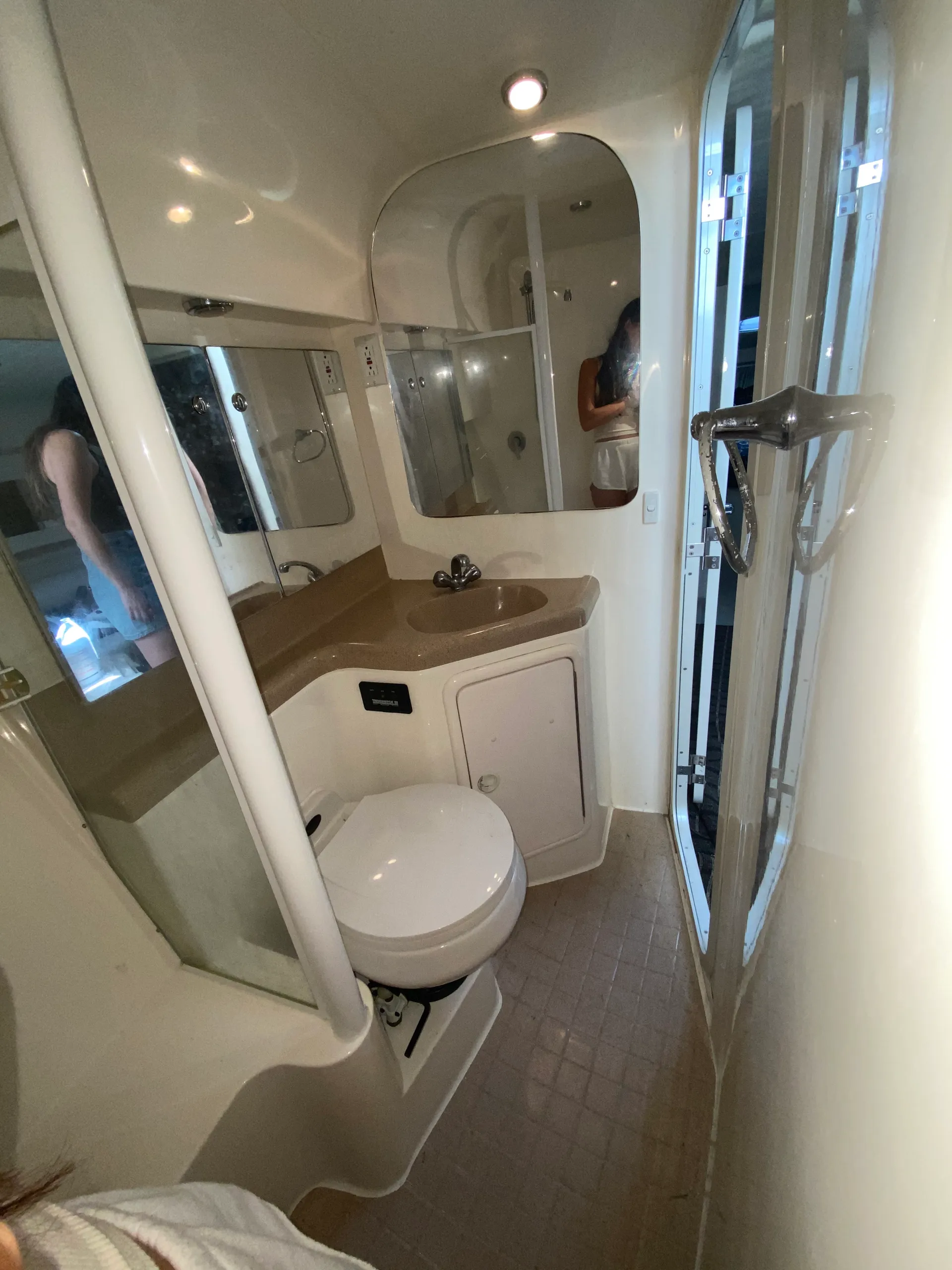 Wellcraft 45 Excalibur in Chicago, IL — photo 7