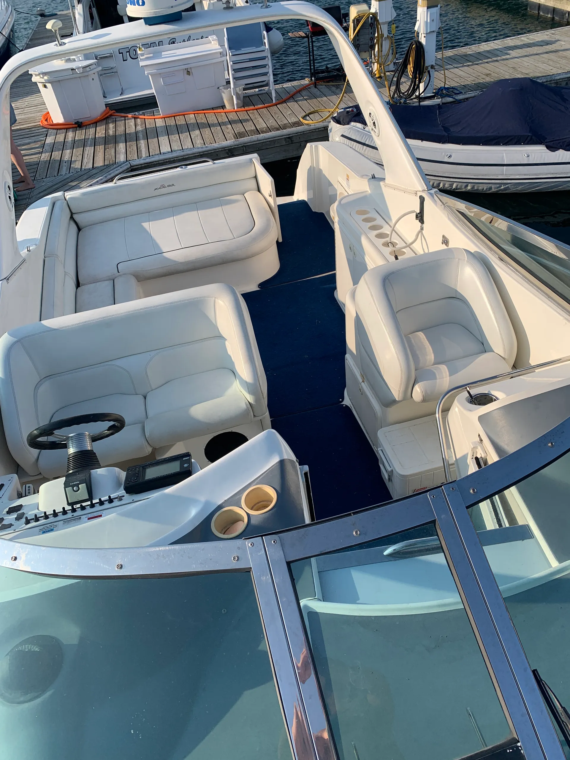 Wellcraft 45 Excalibur in Chicago, IL — photo 9